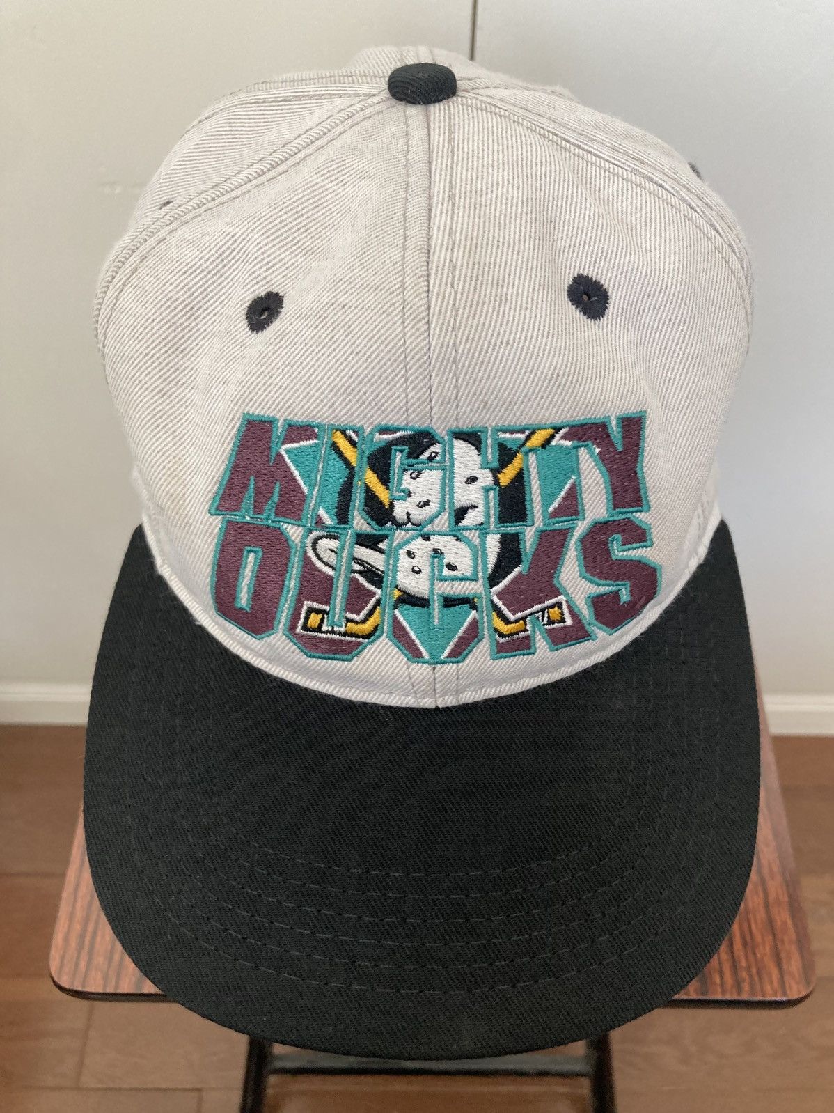 NHL × Vintage ANAHEIM MIGHTY DUCKS HAT CAP #1 APPAREL NHL HOCKEY VINTAGE Size ONE SIZE - 3 Thumbnail
