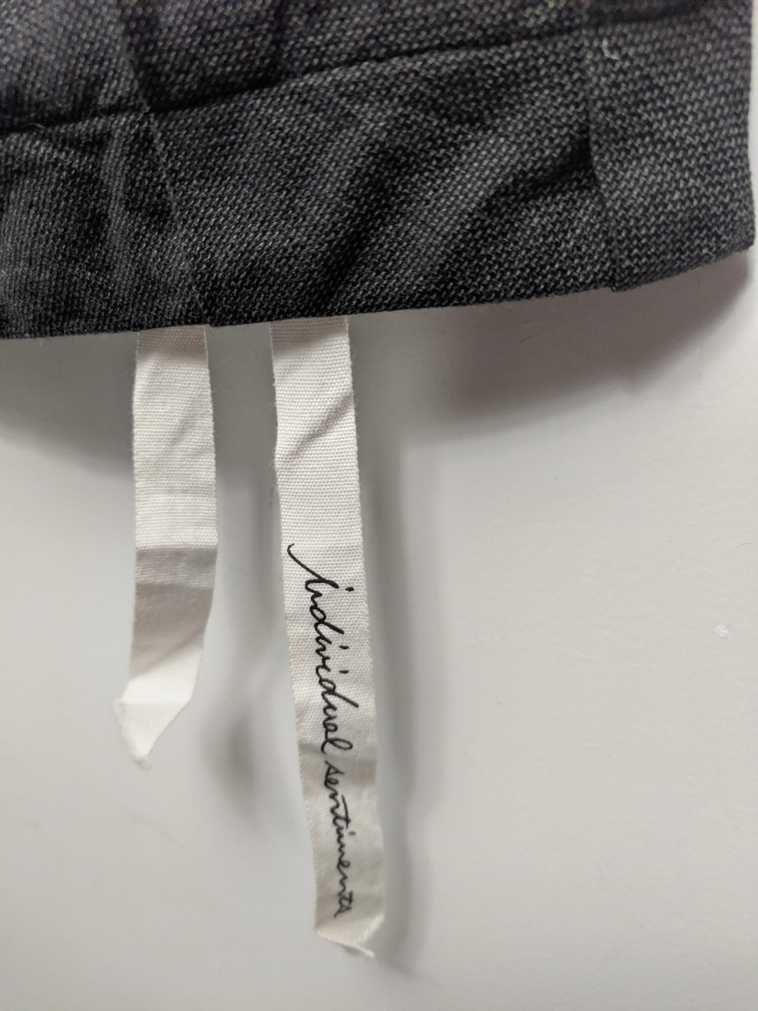 Individual Sentiments SS12 Pleated Sarouel Shorts (8/10F-LC7, sz 2 fits 32) Size US 32 / EU 48 - 6 Thumbnail