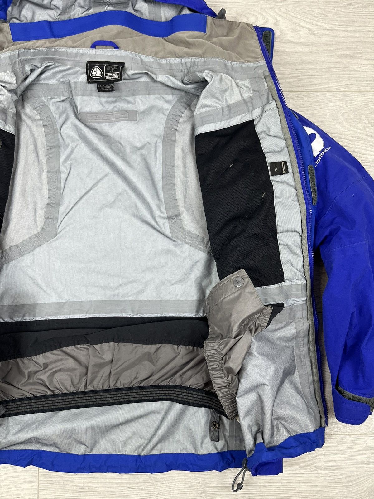 Vintage Nike ACG Vintage 00s Blue Waterproof Gorpcore Jacket Size US S / EU 44-46 / 1 - 19 Thumbnail