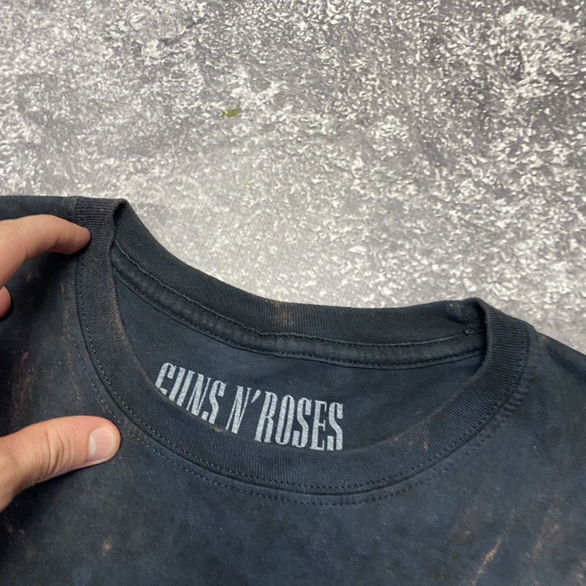 Band Tees Vintage Guns N Roses 2021 Big Graphic logo rock band tee Size US L / EU 52-54 / 3 - 7 Thumbnail