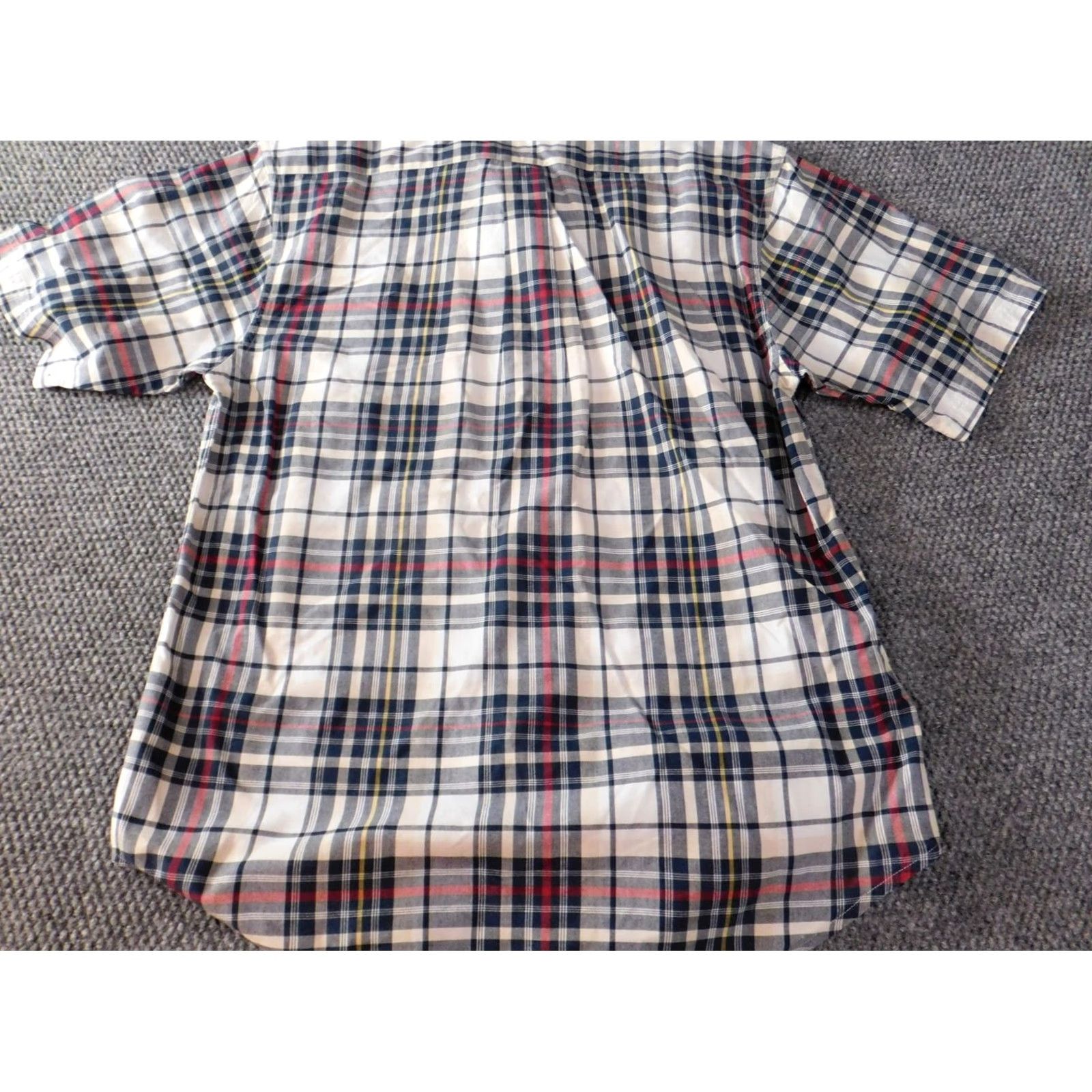 Croft & Barrow Croft & Barrow Mens Shirt Medium blue plaid button up casual Button-Down Collar Size US M / EU 48-50 / 2 - 7 Thumbnail