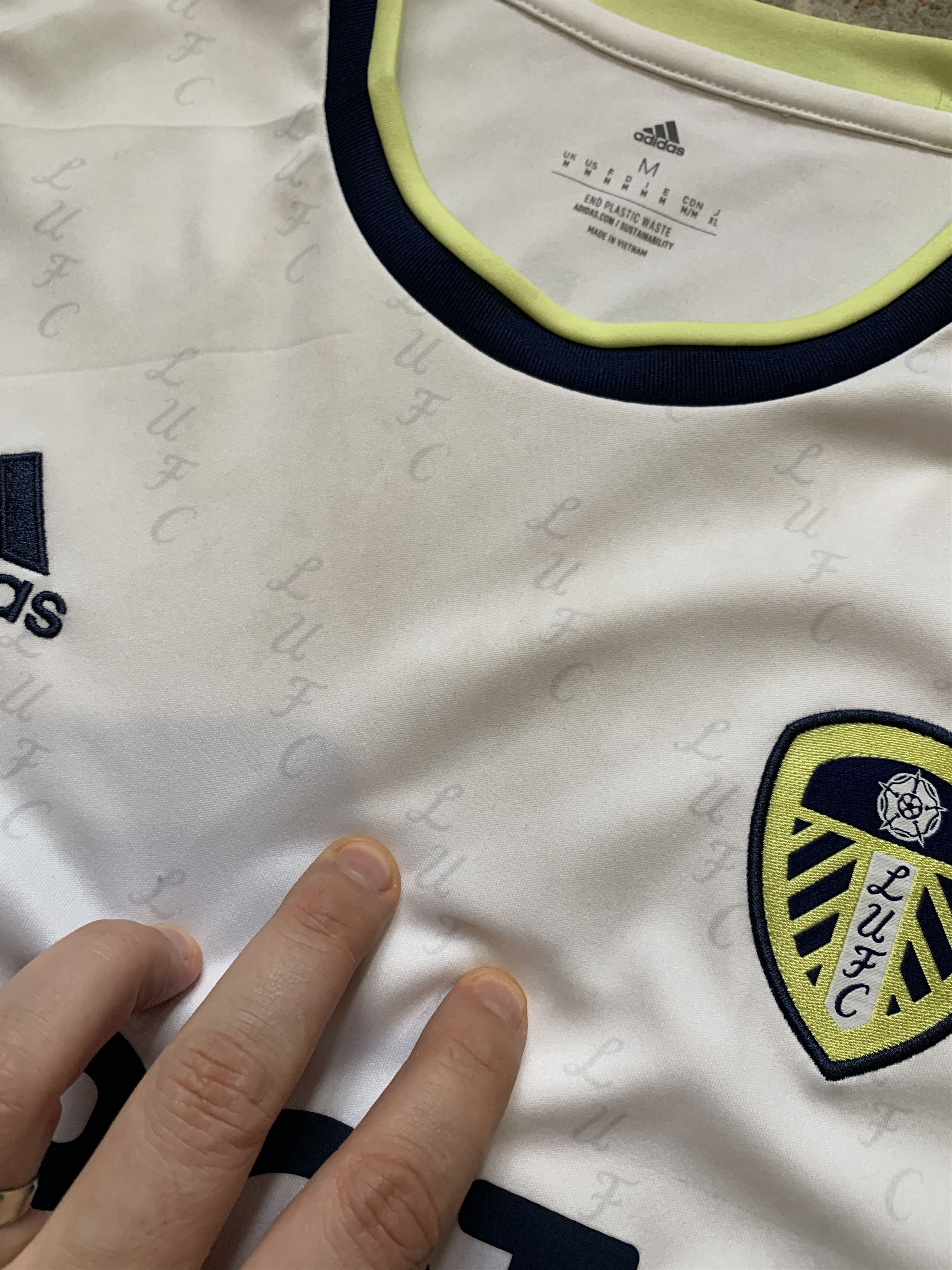 Adidas Adidas Leeds United AARONSON 7 Jersey 2022/2023 Size US M / EU 48-50 / 2 - 13 Thumbnail