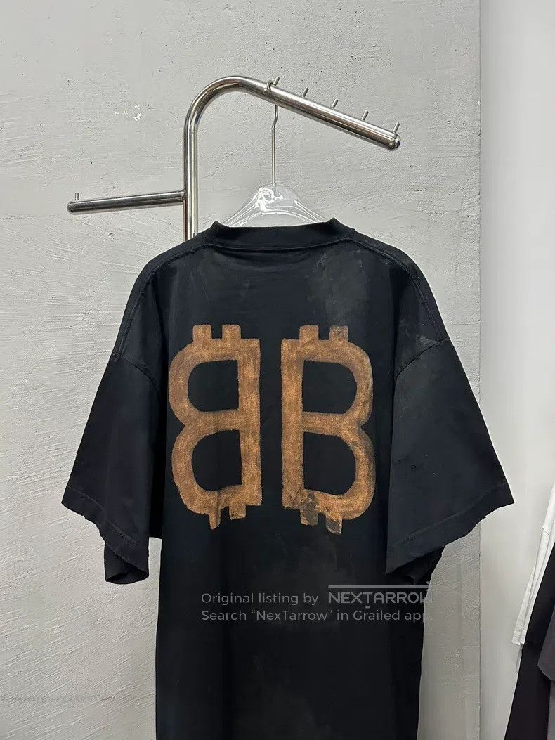 Balenciaga Balenciaga Short Sleeve Bitcoin Double B Washed Distressed Size US L / EU 52-54 / 3 - 4 Thumbnail