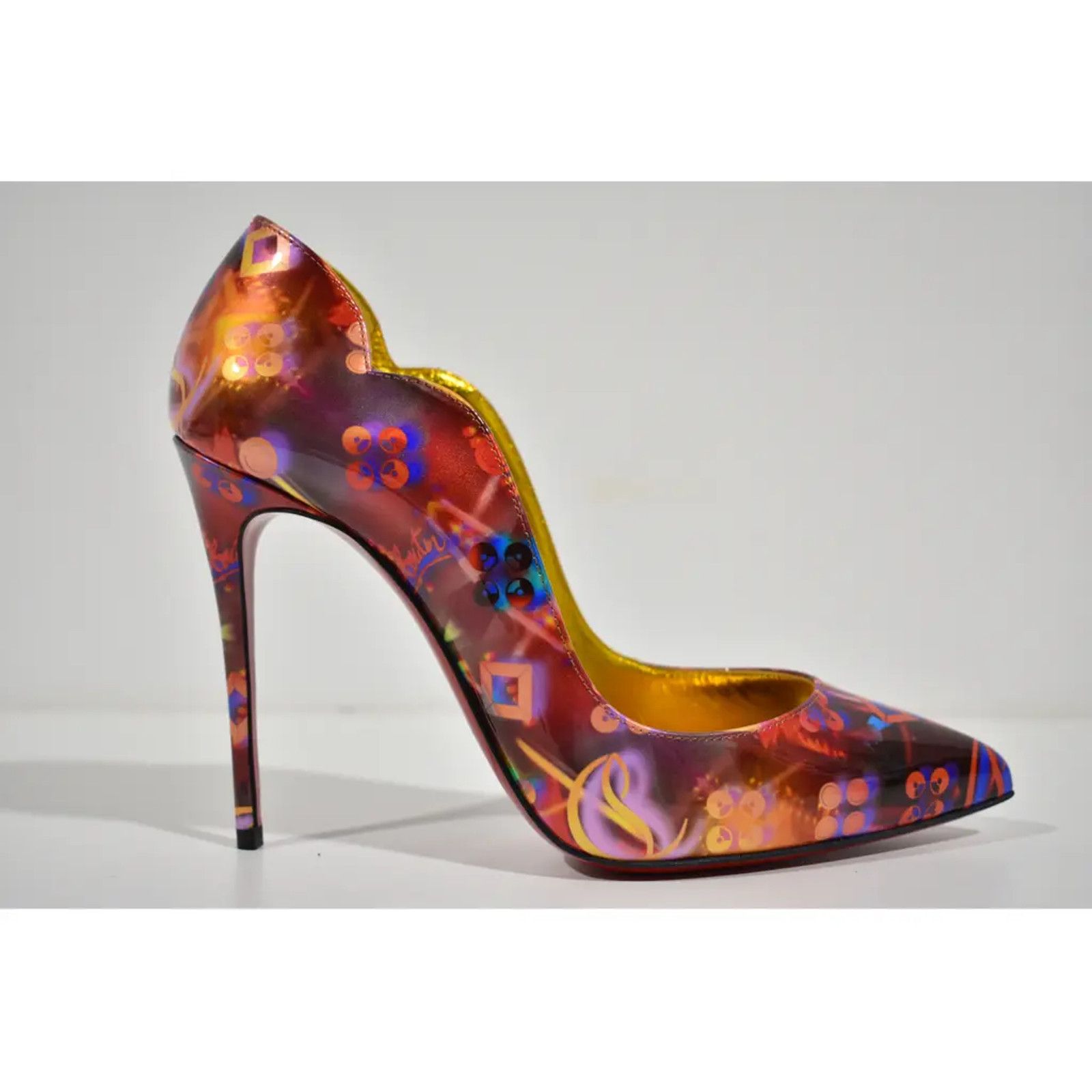 Christian Louboutin Hot Chick 100 Patent Discolaser Red Pointed Toe Heel Pump 39 Size US 9 / IT 39 - 2 Thumbnail