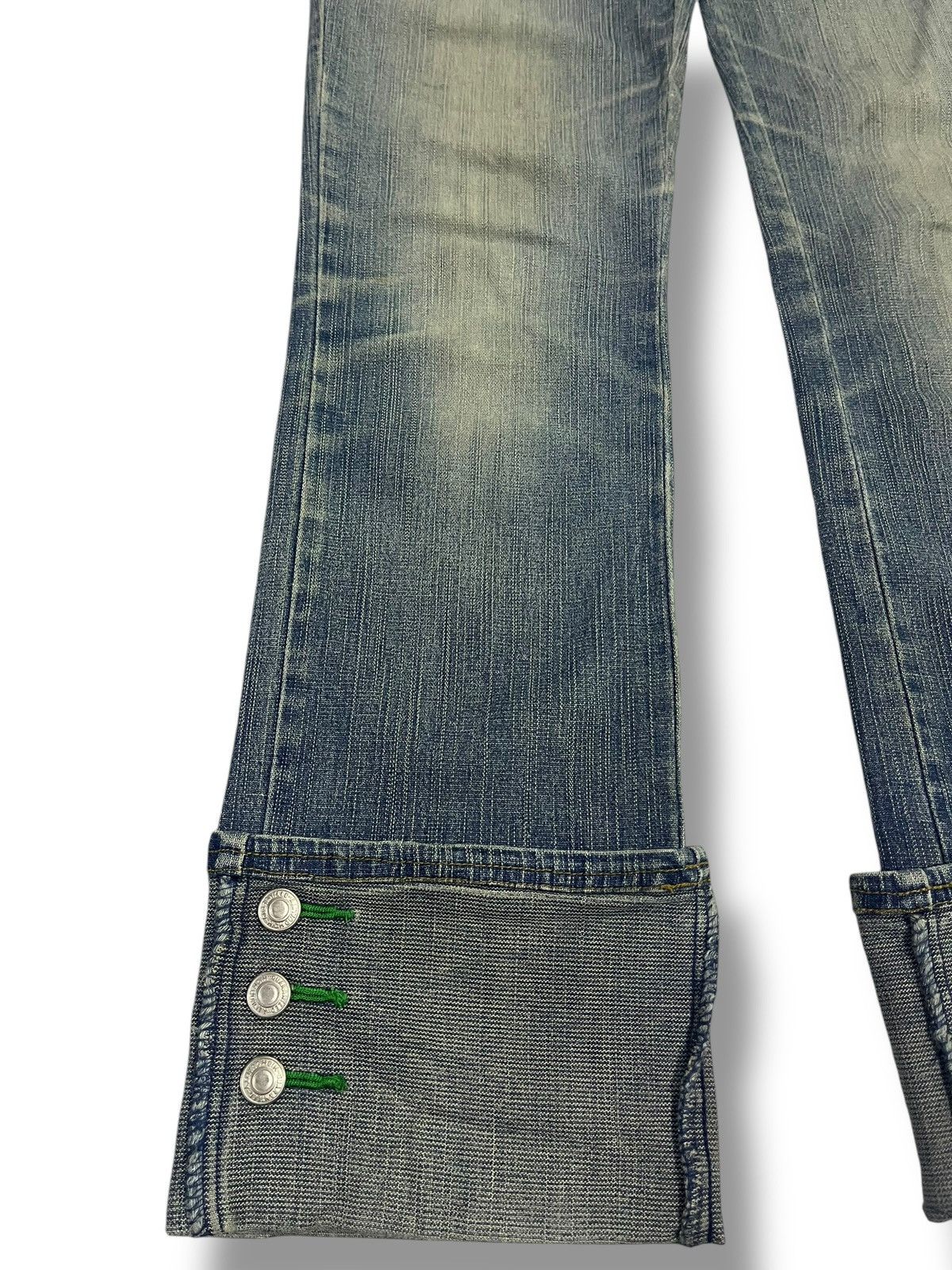 If Six Was Nine × Japanese Brand × Le Grande Bleu (L.G.B.) 🇯🇵 Y2K JAPANESE BRAND FLARE WASHED BLUE PANT Size 28" / US 6 / IT 42 - 3 Thumbnail