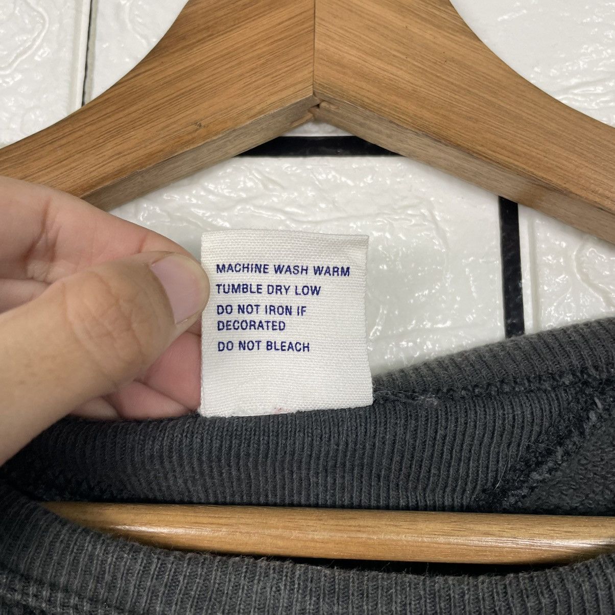 Champion Champion Running Man Montana State Sweatshirt Size US L / EU 52-54 / 3 - 12 Thumbnail