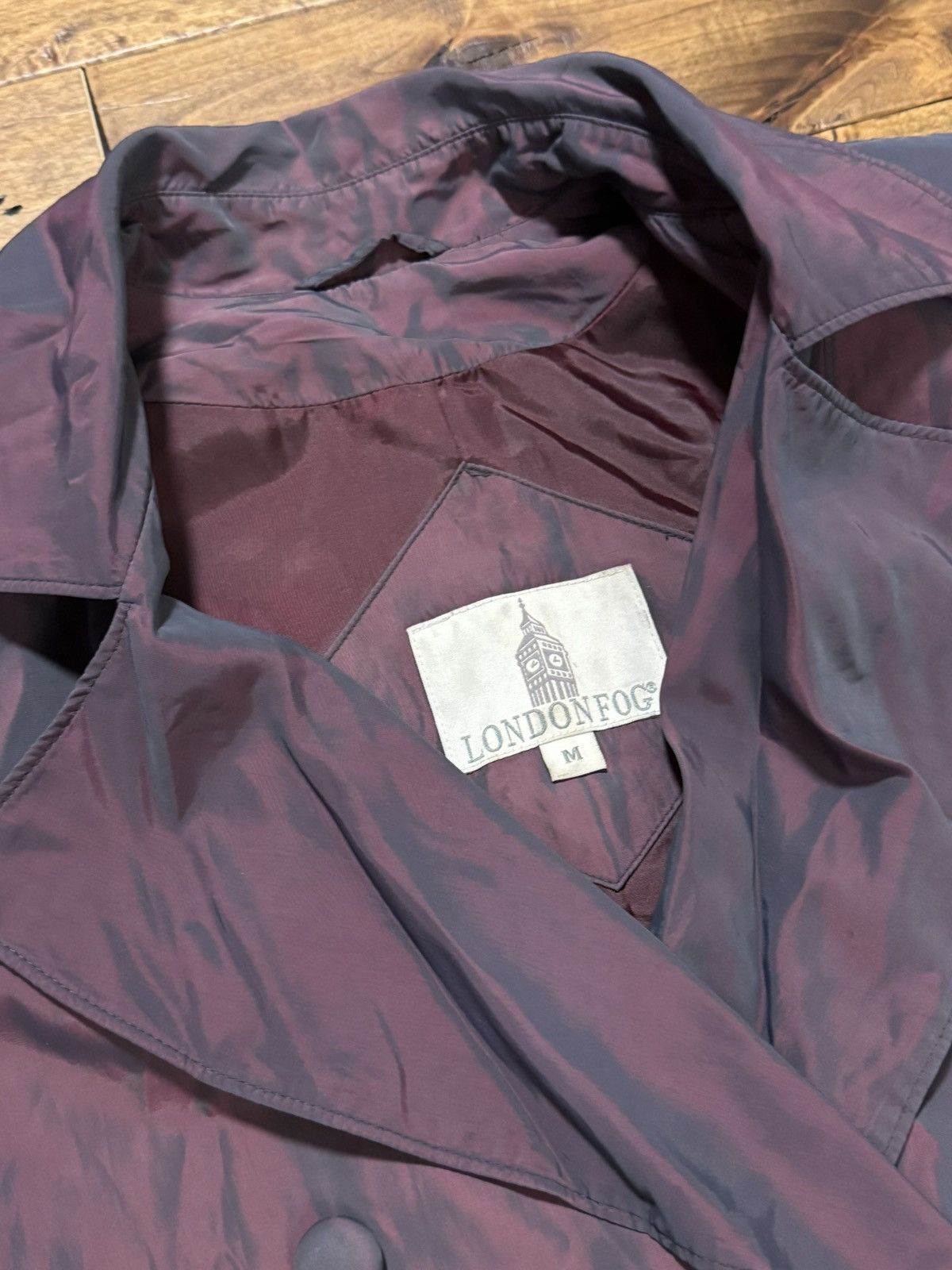 London Fog vintage iridescent London Fog trench coat Size US M / EU 48-50 / 2 - 14 Thumbnail