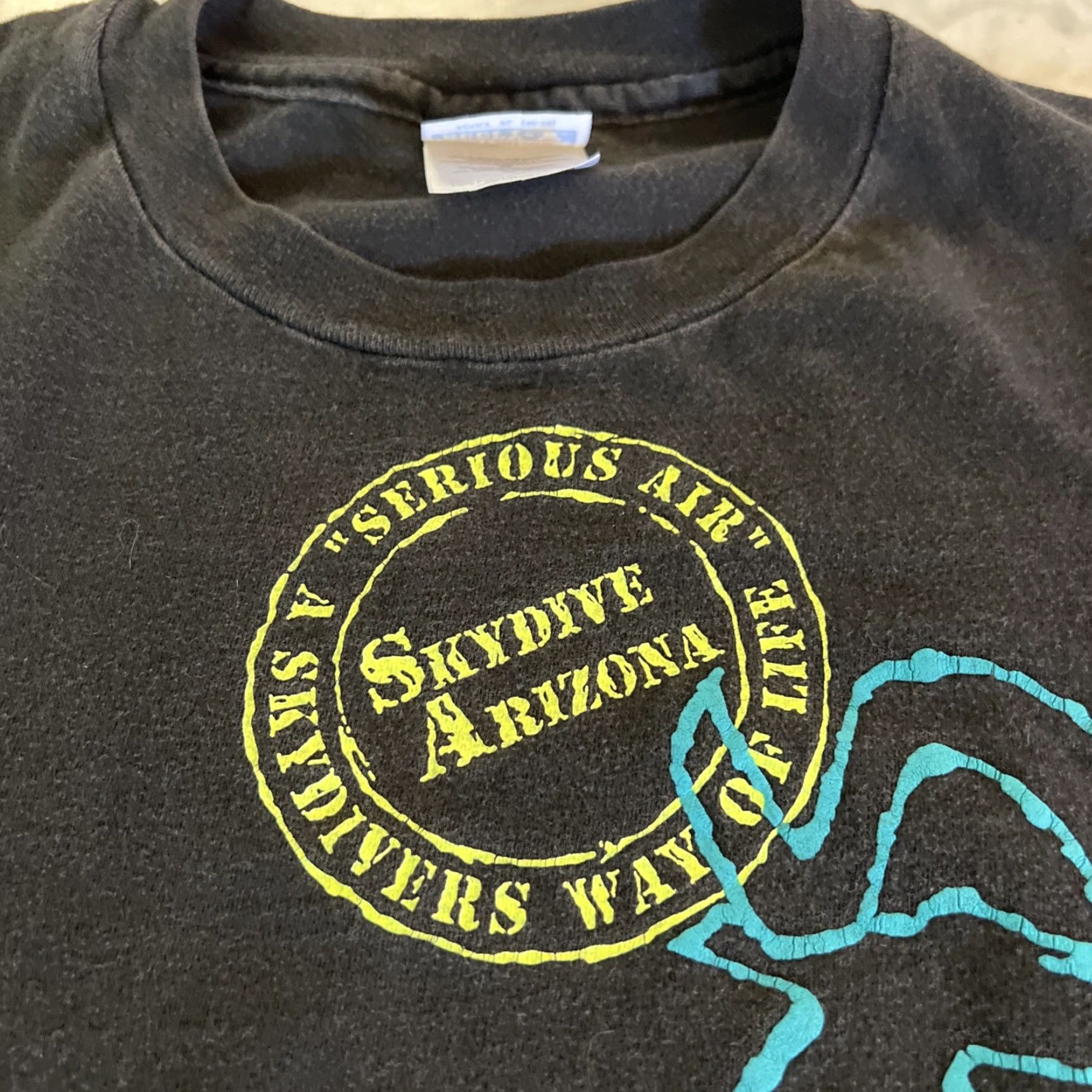 Hanes VINTAGE Sky Dive T Shirt Men’s XL Black Single Stitch Double Sided 1990s Men Size US XL / EU 56 / 4 - 3 Thumbnail