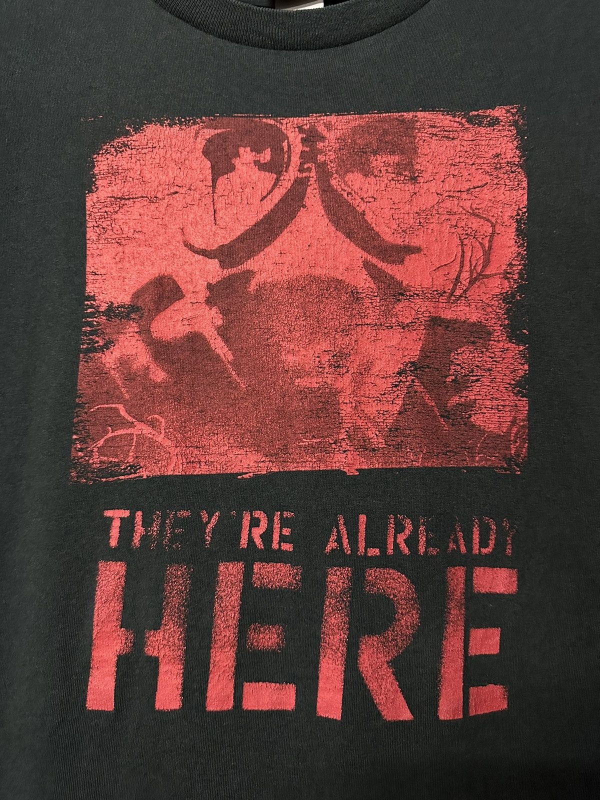 Giant Vintage War Of The Worlds American Science Movie Faded Tee Size US XXL / EU 58 / 5 - 2 Thumbnail