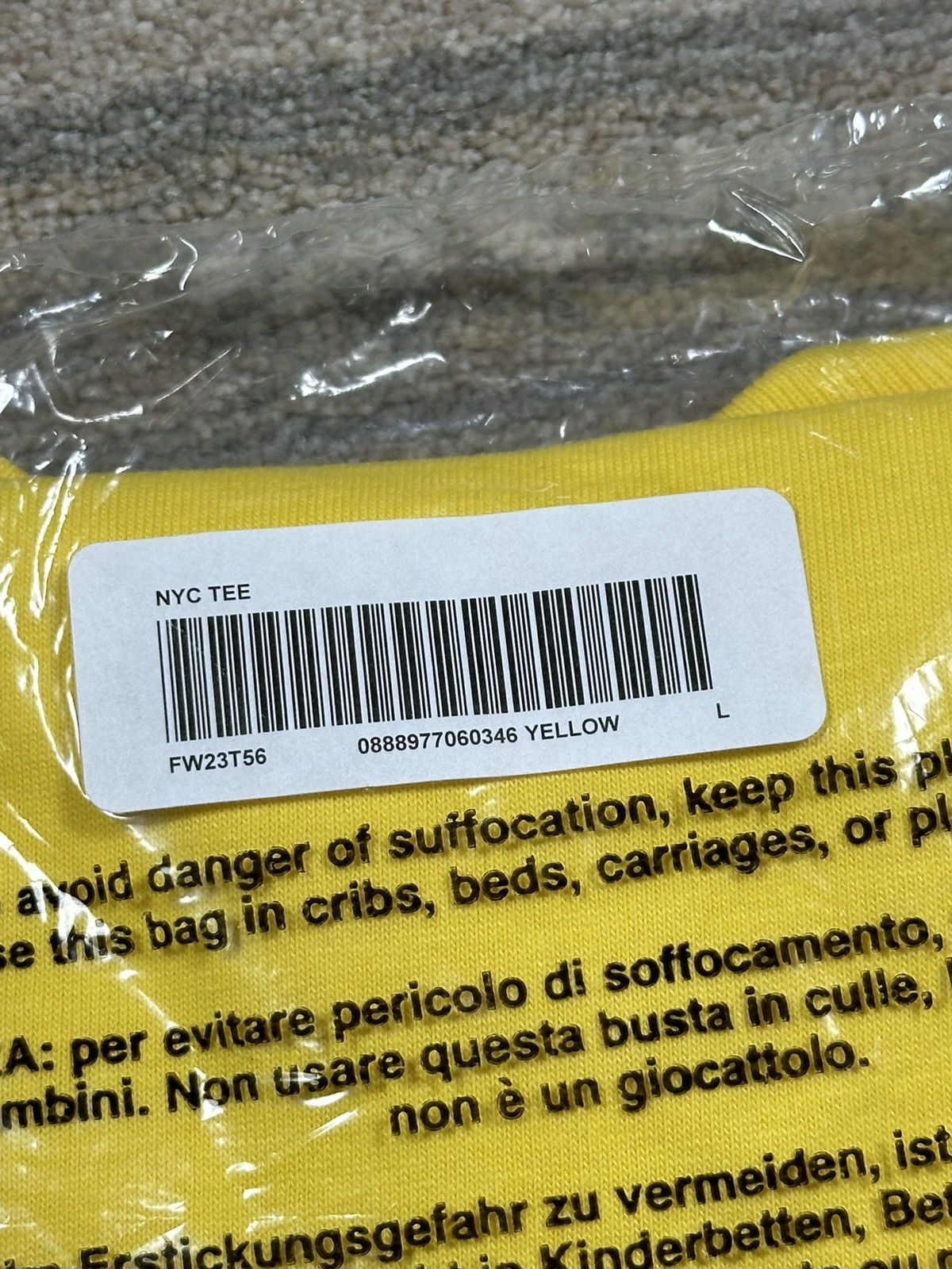 Supreme Supreme NYC Tee - Yellow - L - FW23 Size US L / EU 52-54 / 3 - 5 Thumbnail
