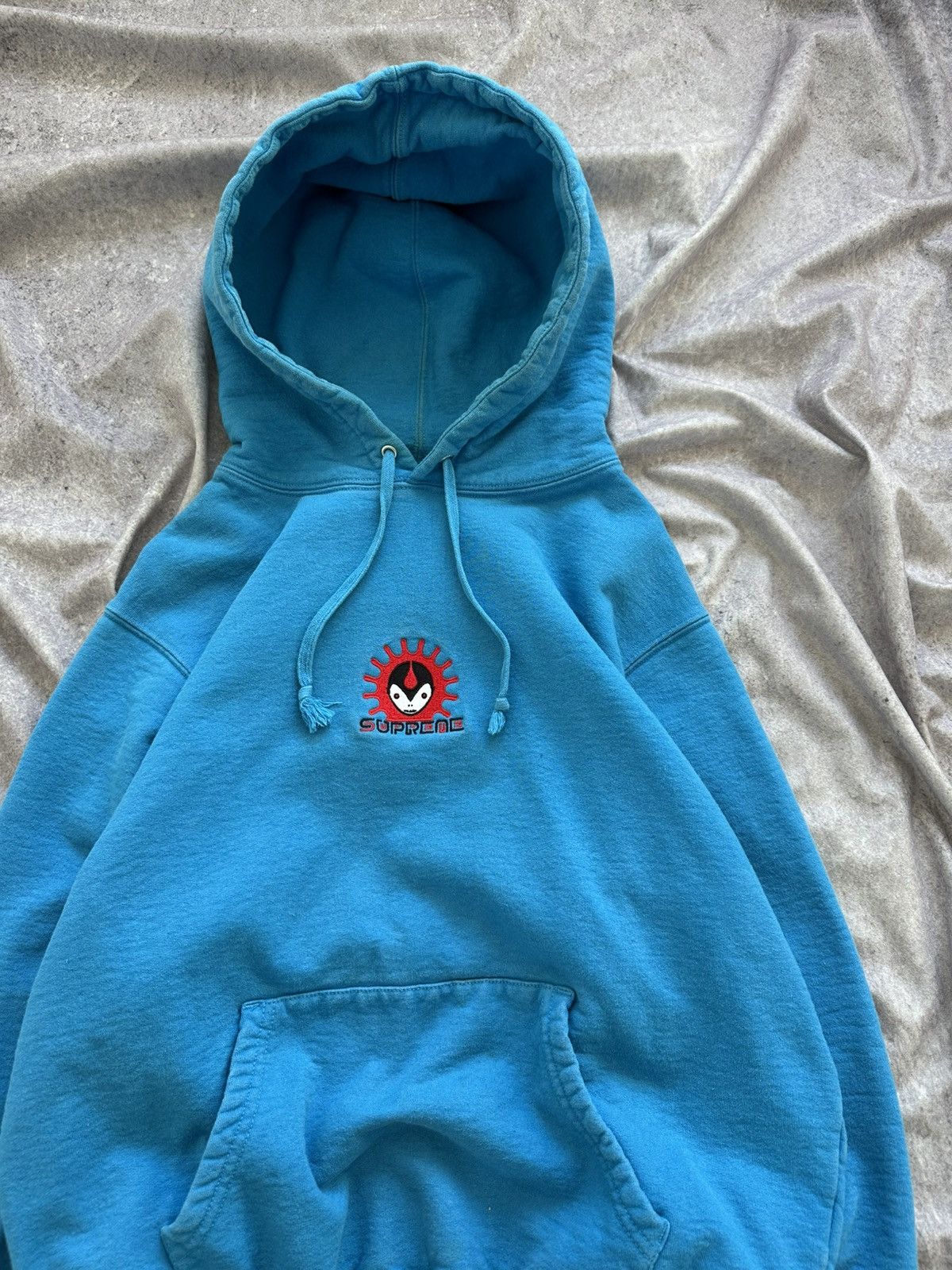 Supreme Supreme Vampire Bright Royal Hoodie Size US M / EU 48-50 / 2 - 3 Thumbnail