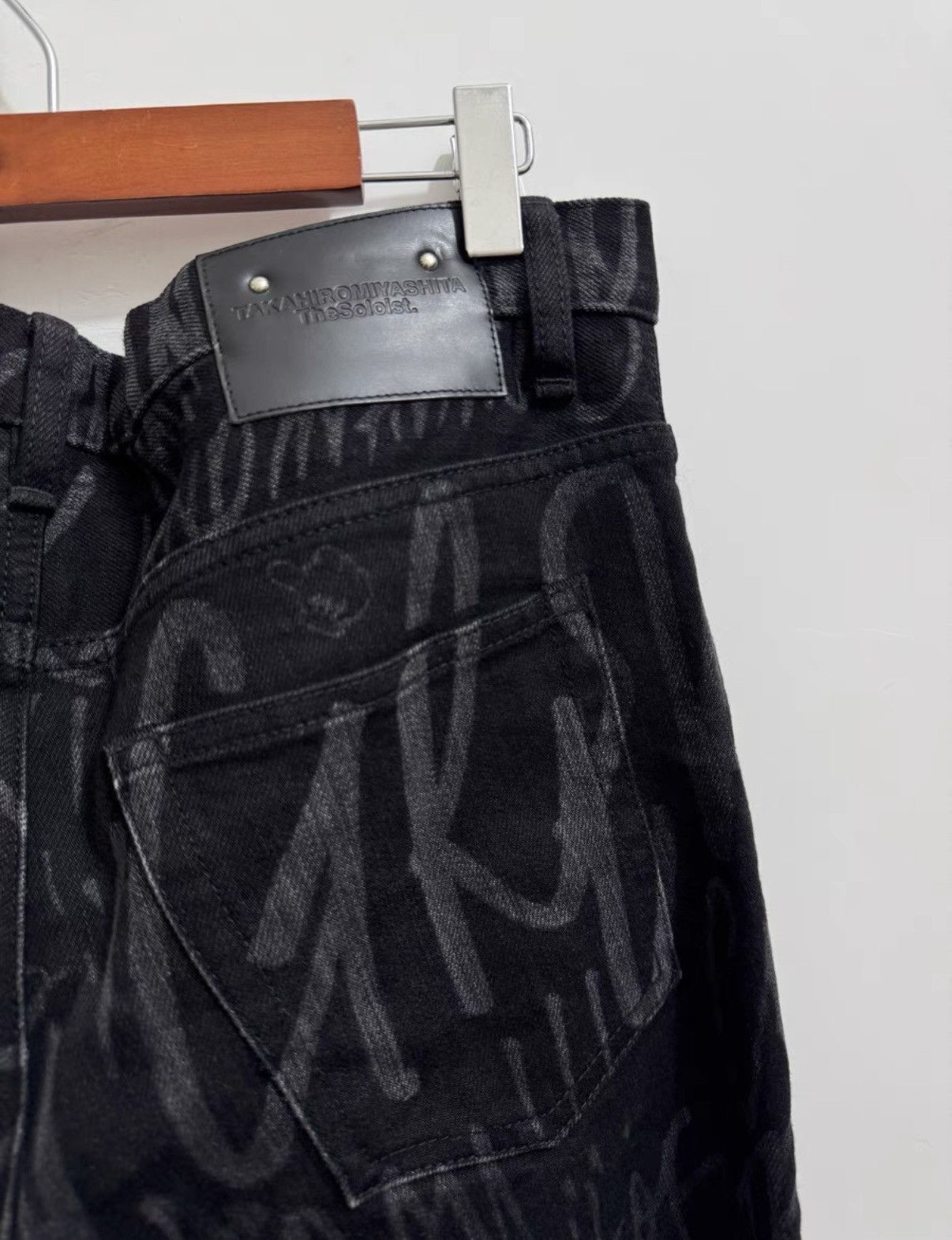 Takahiromiyashita The Soloist. TAKAHIROMIYASHITA THE SOLOIST takahiro miyashita jeans Size US 31 - 6 Thumbnail