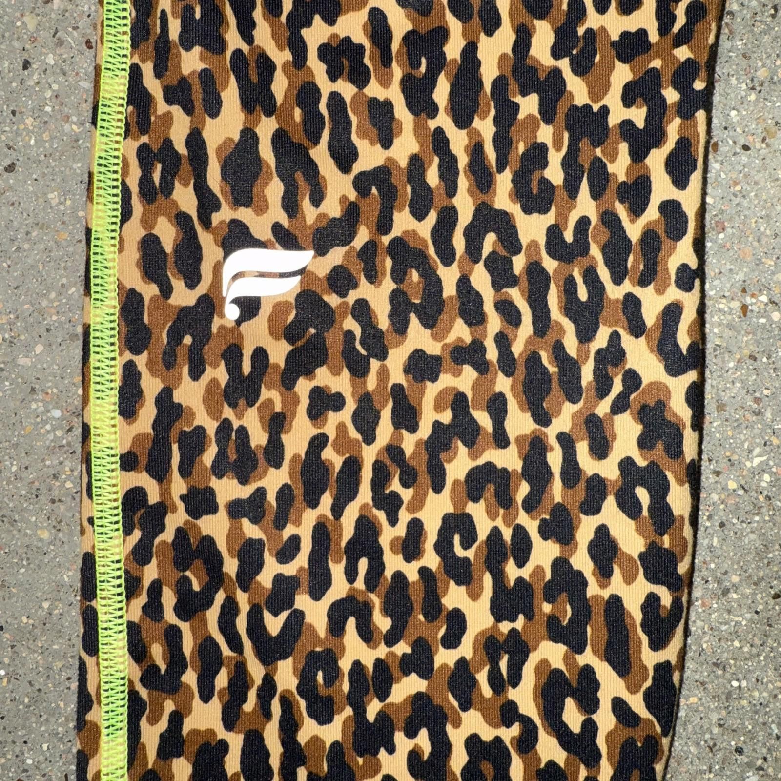 Fabletics Fabletics Leggings Womens S High Rise Yoga Pants Leopard Size 28" / US 6 / IT 42 - 7 Thumbnail