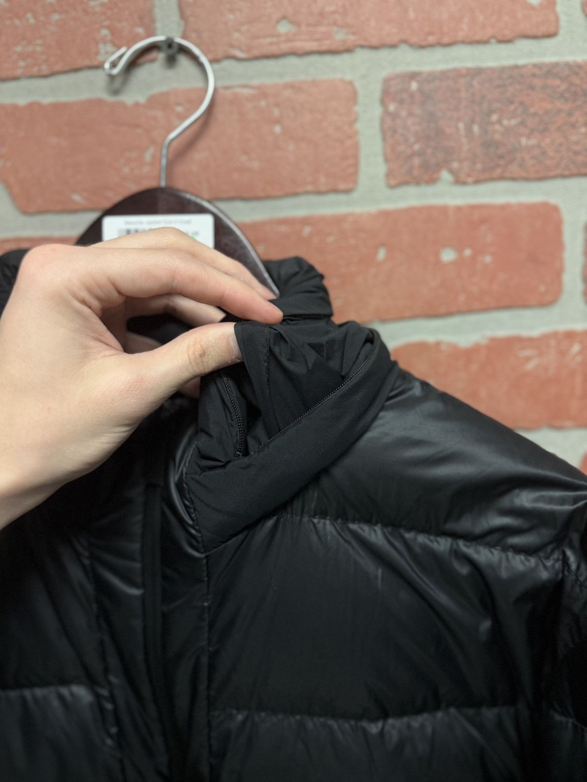 Moncler Moncler Down Jacket Size 5 Pre Owned Clean Size US L / EU 52-54 / 3 - 7 Thumbnail