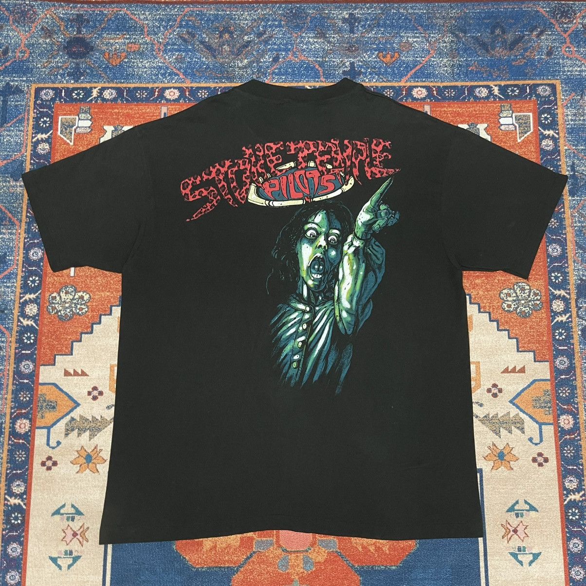 Vintage Vintage Stone Temple Pilots 1993 Size US XL / EU 56 / 4 - 4 Thumbnail