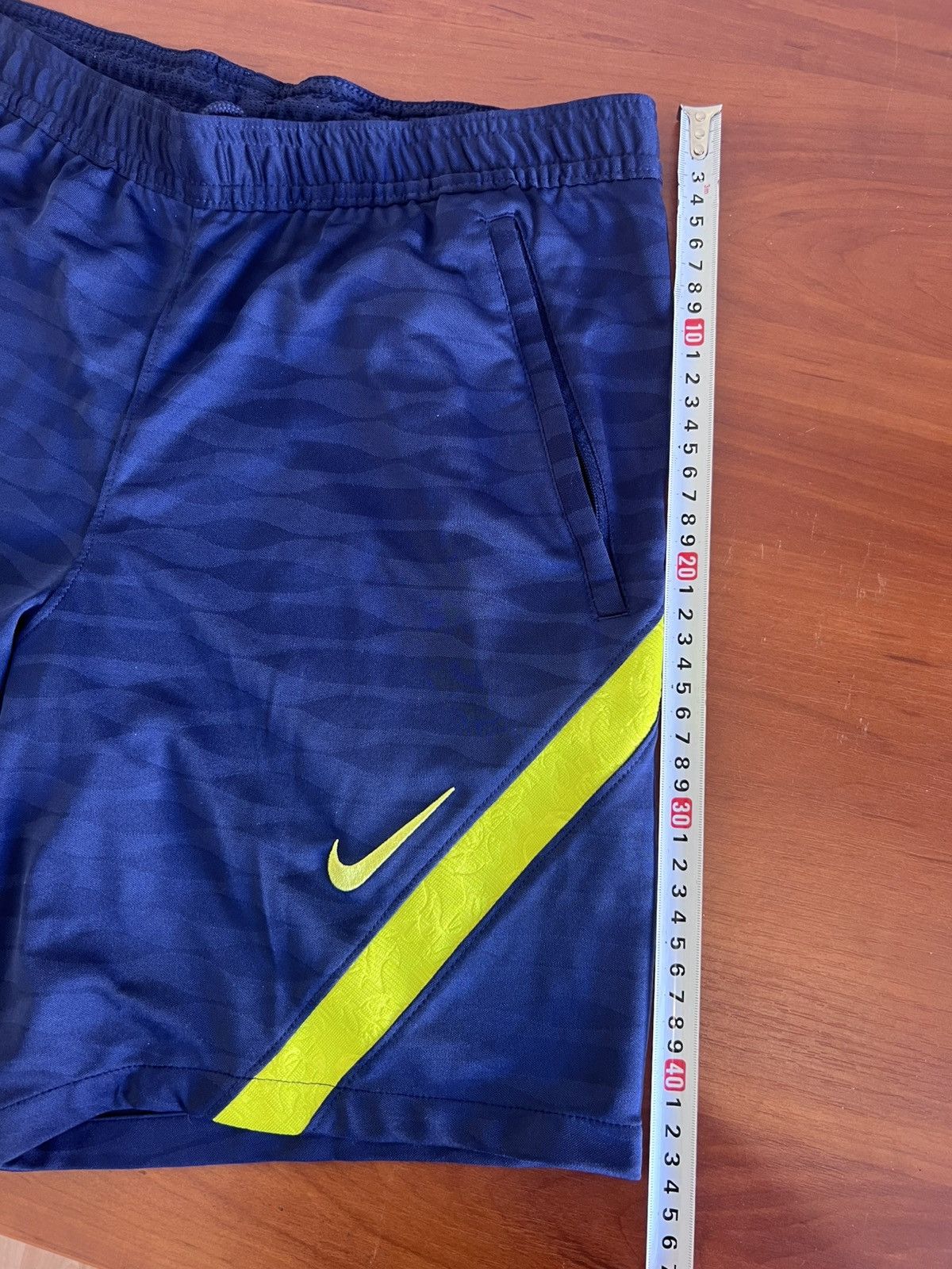 Nike 2021/22 Nike Tottenham Football Shorts Jersey Men’s Size L Size US 33 - 6 Thumbnail