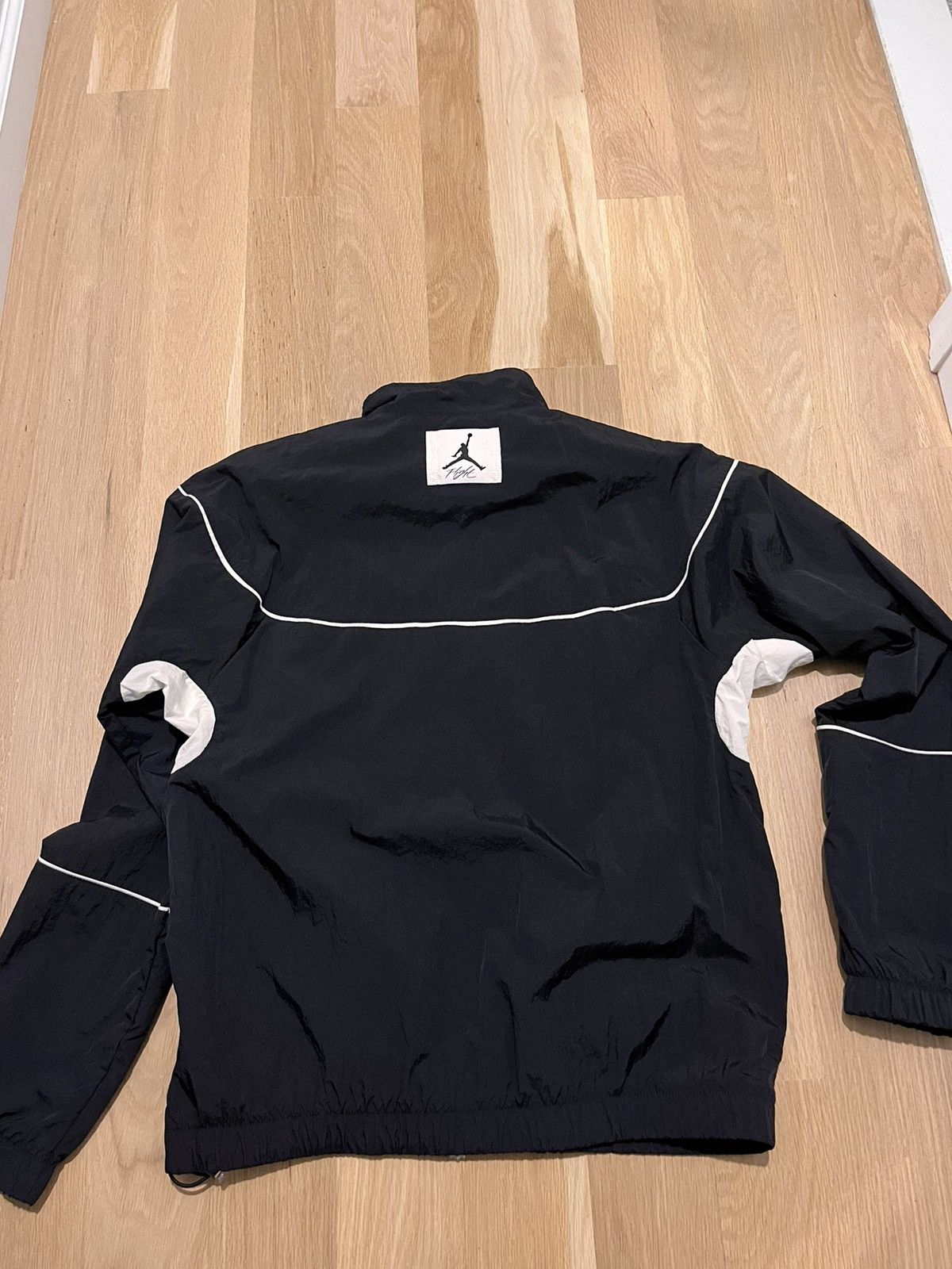 Jordan Brand × Nike × Vintage Vintage Jordan Light Jacket/Windbreaker Size US M / EU 48-50 / 2 - 4 Thumbnail