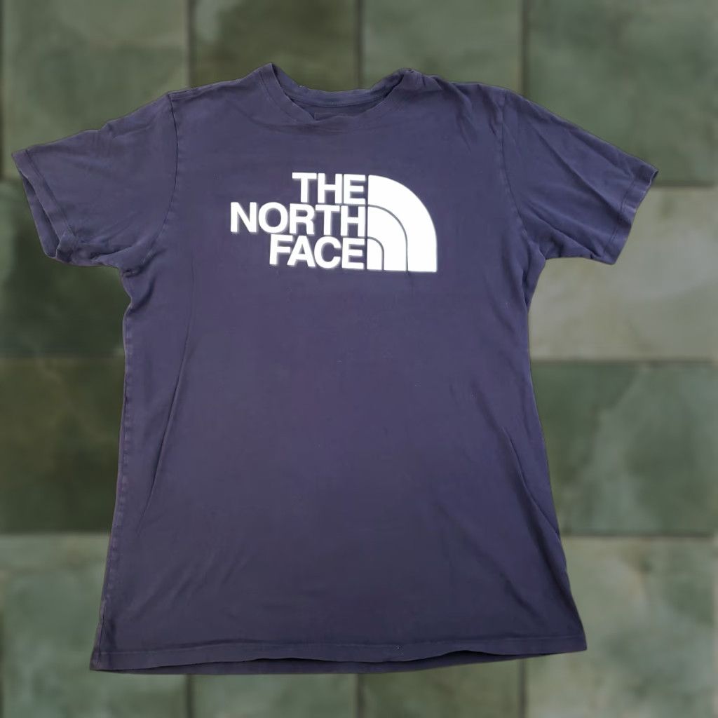 The North Face The North Face Shirt Mens Large Blue Crew Neck Short Sleeve Tee Casual ZZ Size US L / EU 52-54 / 3 - 1 Thumbnail