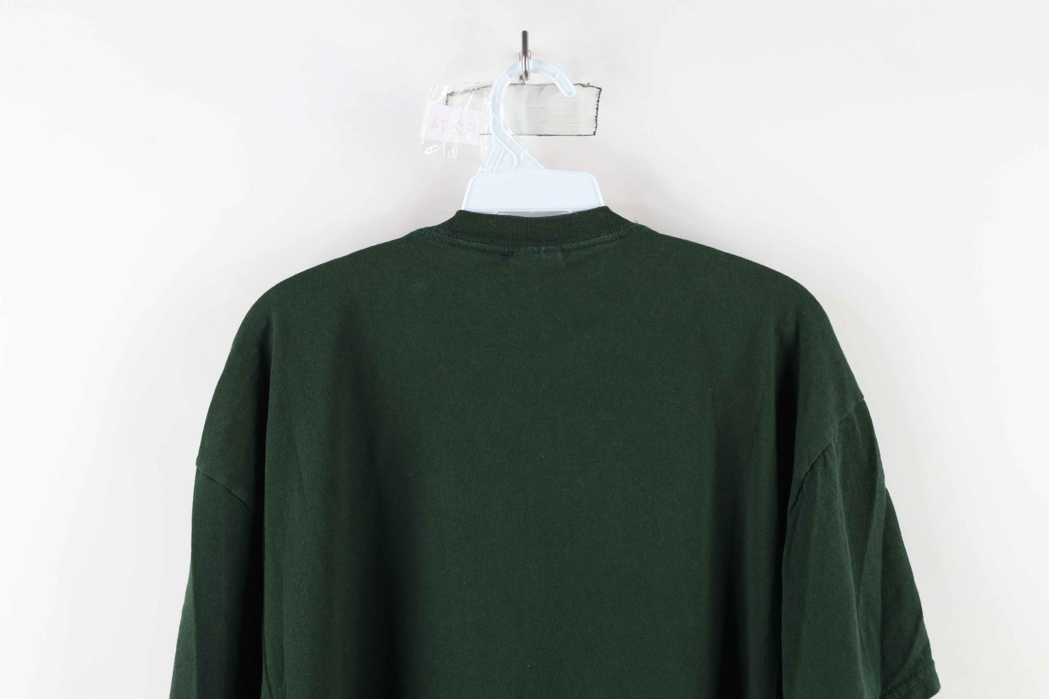 Vintage Vintage 90s Ford Motor Company Out Deer Buck T-Shirt Green Size US XL / EU 56 / 4 - 10 Thumbnail