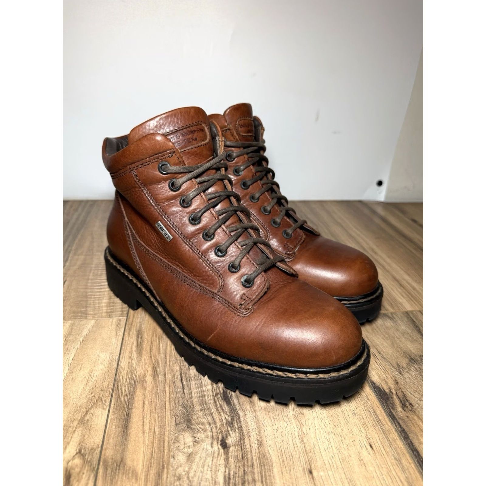 Johnston & Murphy Johnston & Murphy all-weather Gore-Tex Leather Lug Sole Work Boots Mens 7.5 EUC Size US 8 / EU 41 - 2 Thumbnail