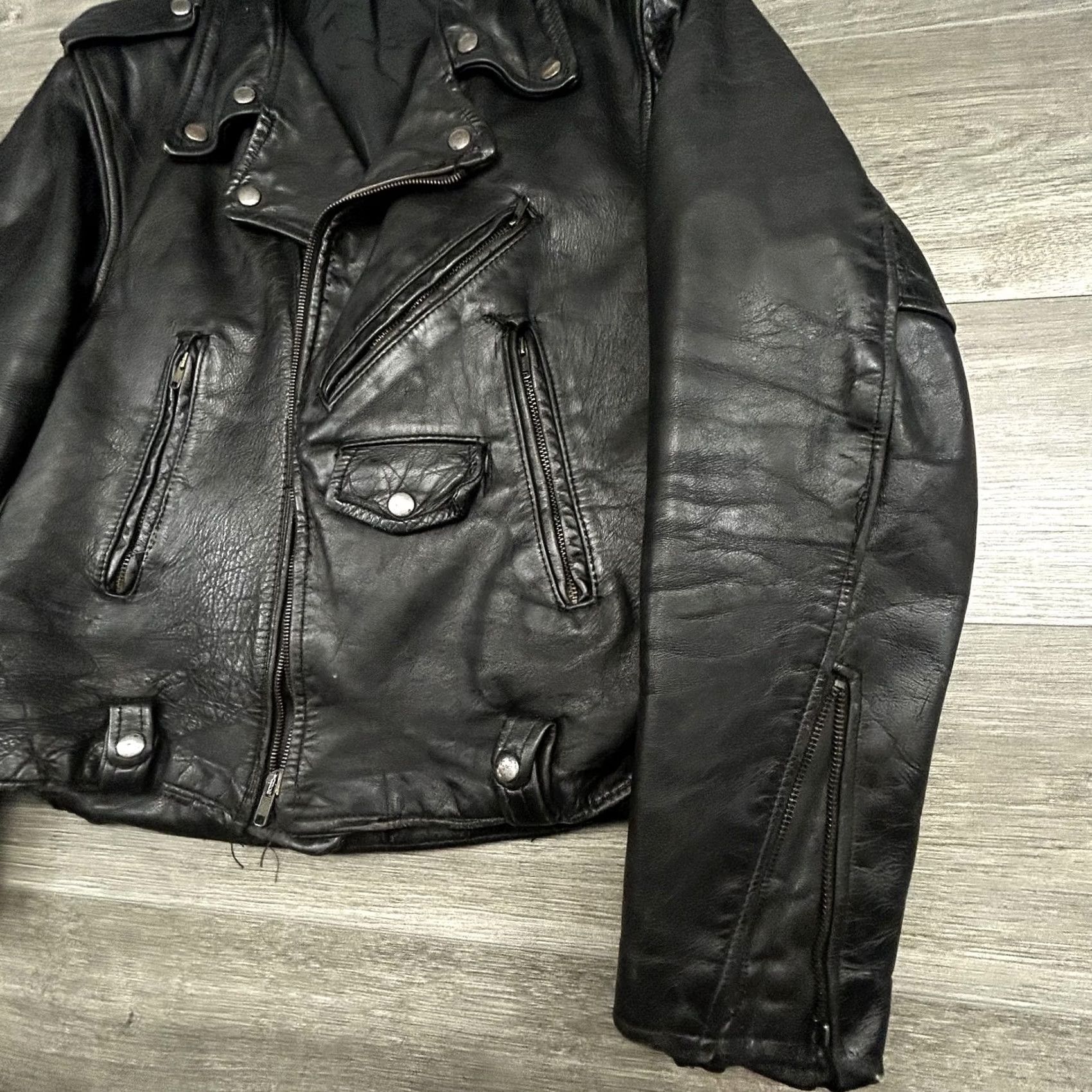 Vintage VINTAGE American Vintage Leather Motorcycle Jacket Mens L Black Talon Zipper Biker USA Size US L / EU 52-54 / 3 - 4 Thumbnail