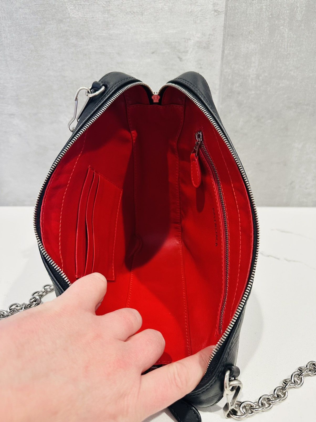Balenciaga Balenciaga OG Triangle Bag with Chain, New with Tags Size ONE SIZE - 10 Thumbnail