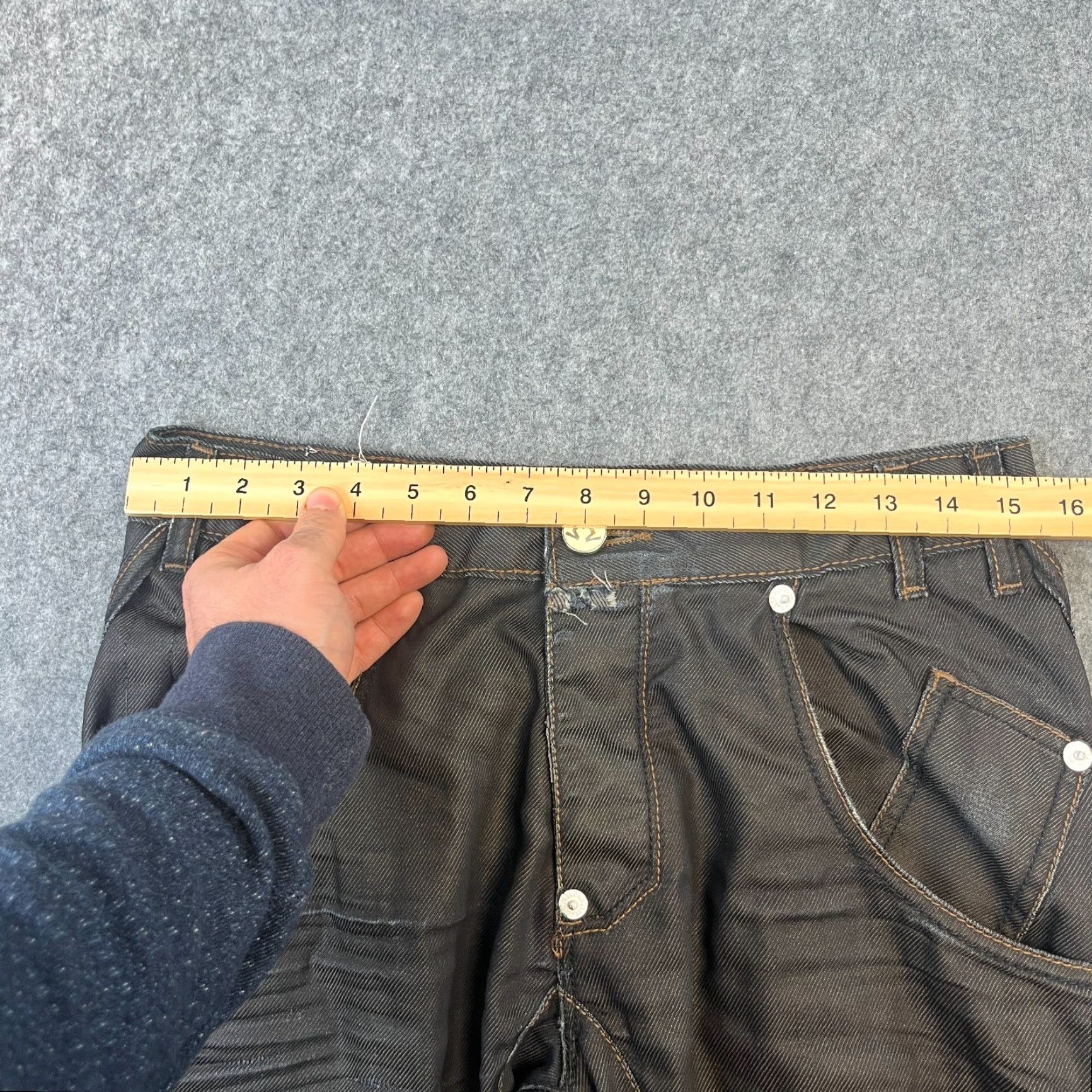 Vintage Vintage Mens Jeans Twisted Arc Fit 30 32 Dark Grey Cinch Buckle Back Y2K Panel Jeans Mens Regular 30 Dark Grey Cotton Denim 5-Pocket Size US 30 / EU 46 - 7 Thumbnail