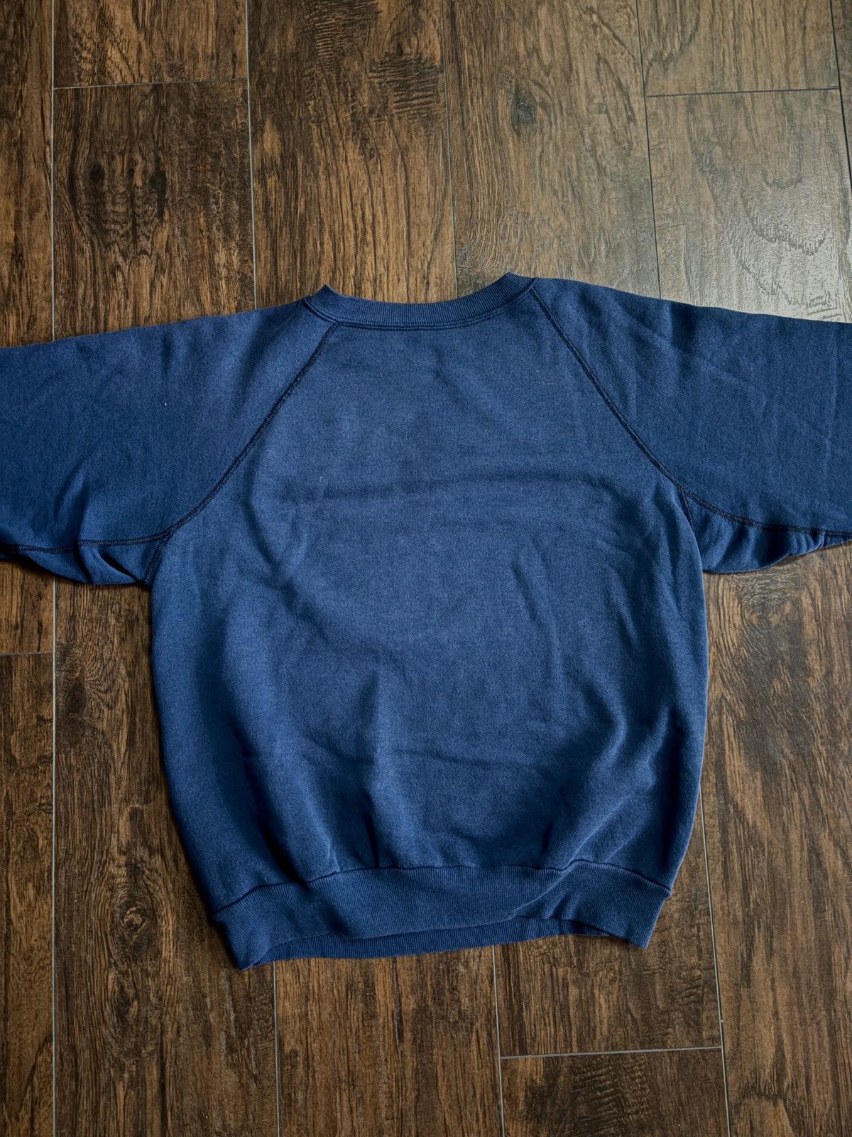 Japanese Brand Vintage 60s Faded Navy Raglan Sweater M Size US M / EU 48-50 / 2 - 3 Thumbnail