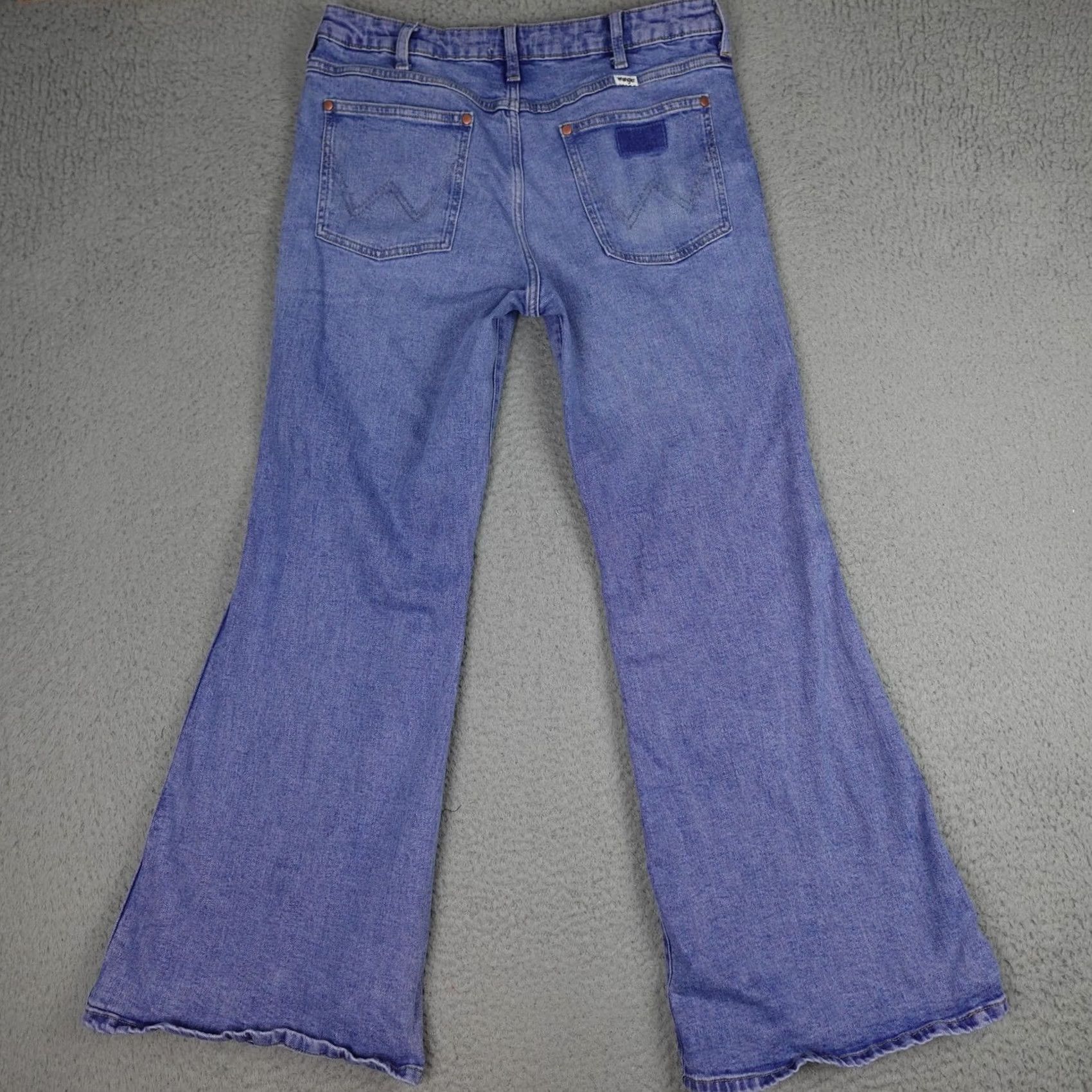 Wrangler Wrangler Wanderer Jeans Womens 31x32 Light Wash Flare Stretch Denim High Rise Size 24" / US 00 / IT 34 - 2 Thumbnail