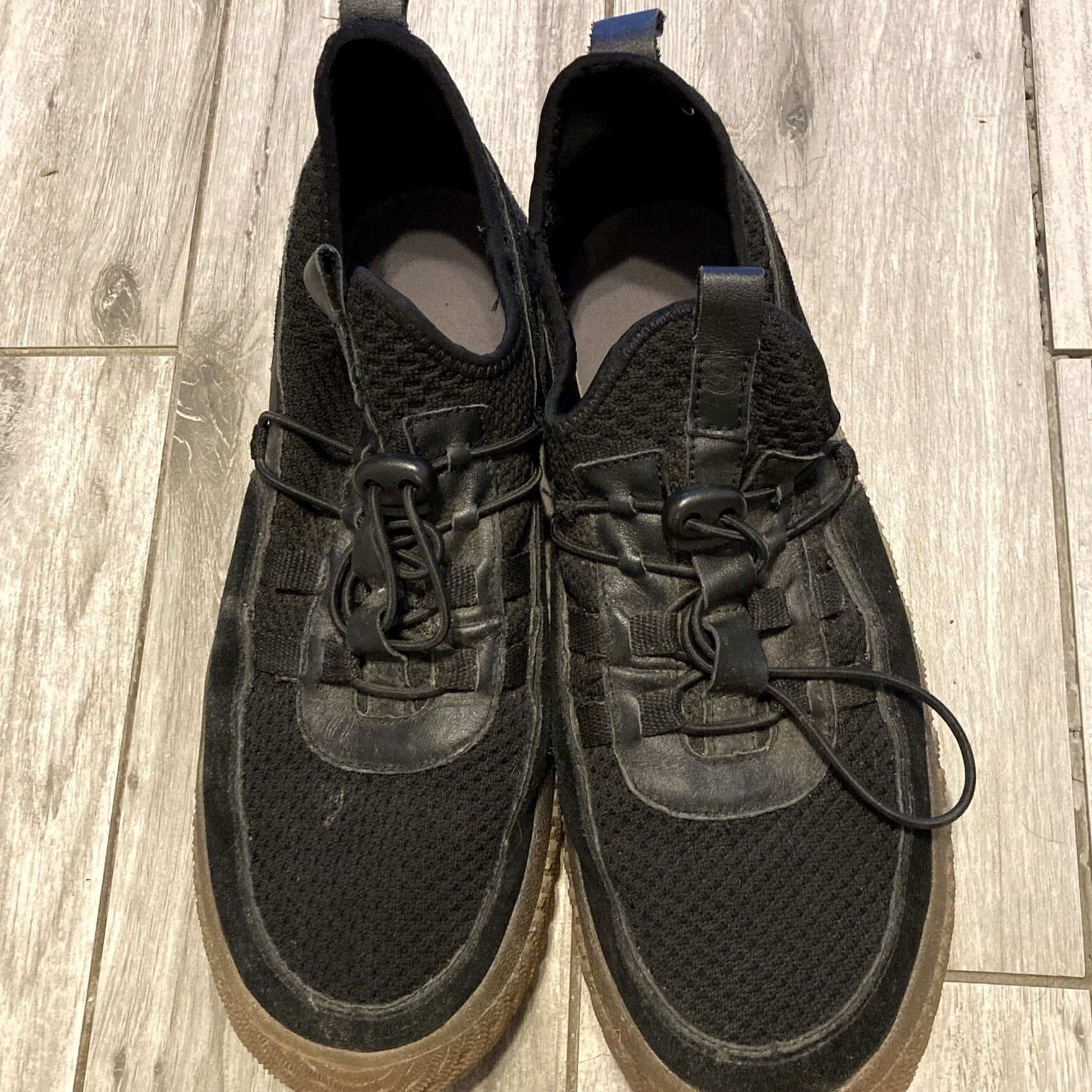 Vintage Hybrid Green Label The Artful Low-Top Sneaker US 10 Men Black Walking Shoes Athletic Art 2010s Size US 9 / EU 42 - 6 Thumbnail