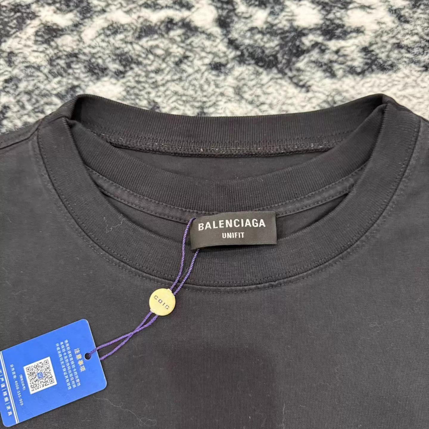 Balenciaga Balenciaga men's colorblocked crew short-sleeve tee black Size US XS / EU 42 / 0 - 2 Thumbnail