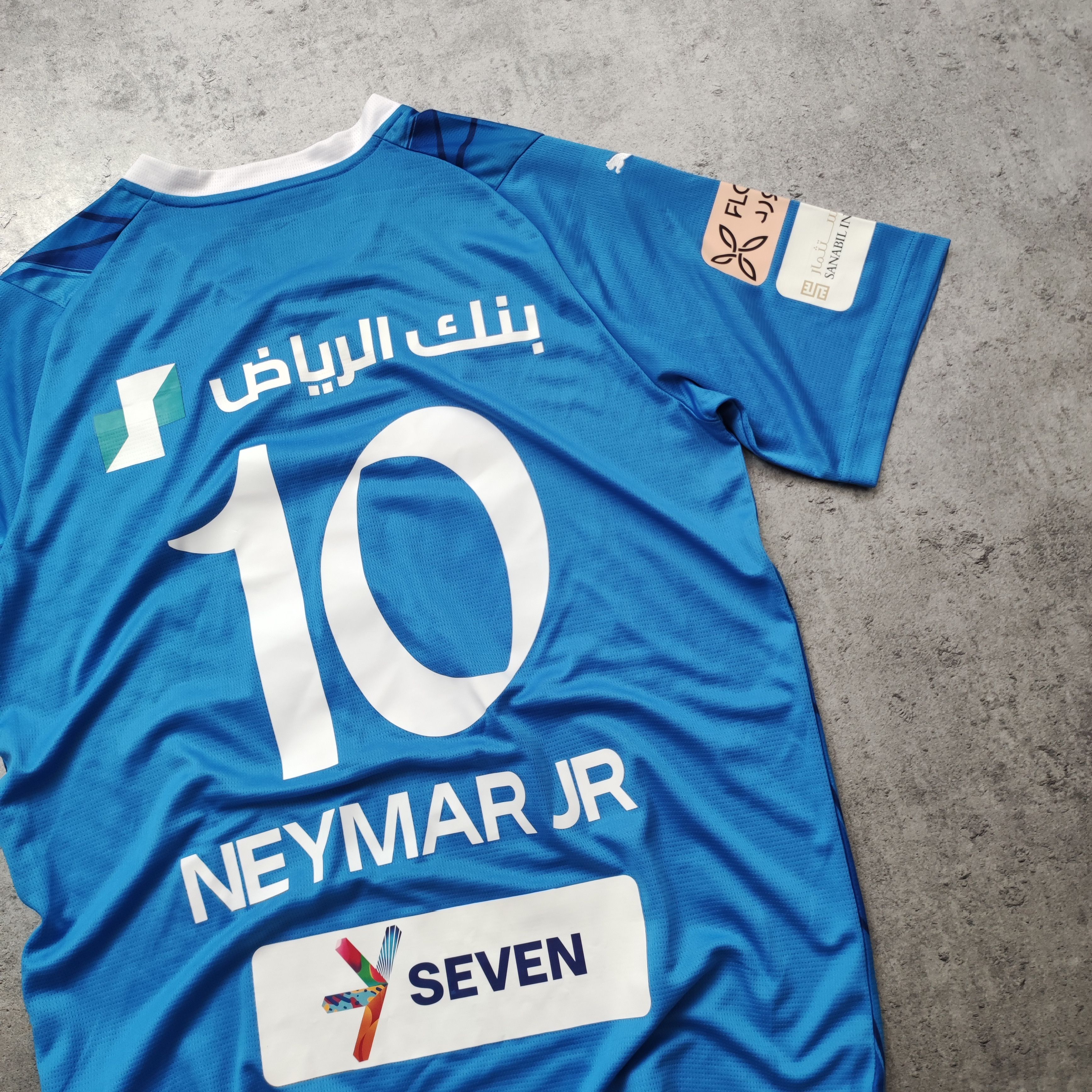 Puma RARE Neymar JR x Al-Hilal Puma Football Jersey Size US L / EU 52-54 / 3 - 10 Thumbnail