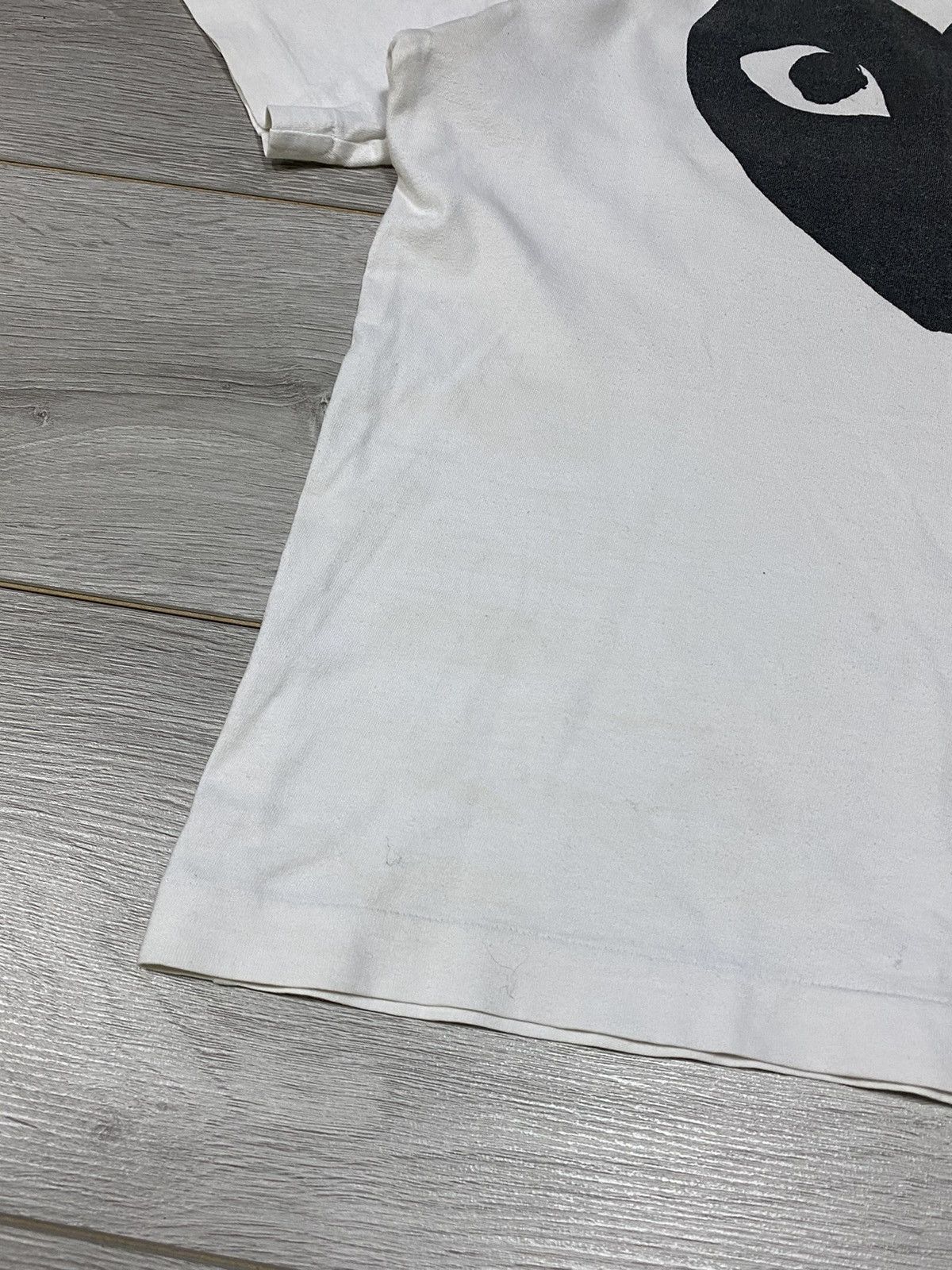 Comme des Garcons PLAY PLAY Comme des garçons vintage big heart t-shirt Size US M / EU 48-50 / 2 - 5 Thumbnail