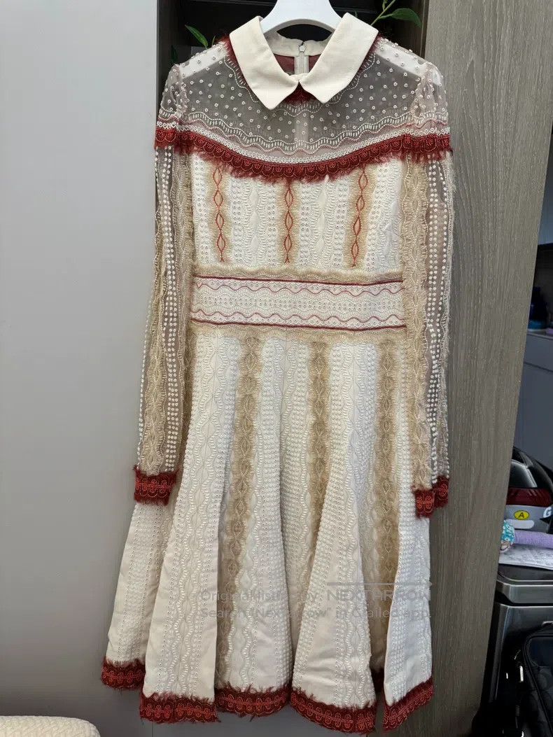 Valentino Valentino dress Size L / US 10 / IT 46 - 1 Thumbnail