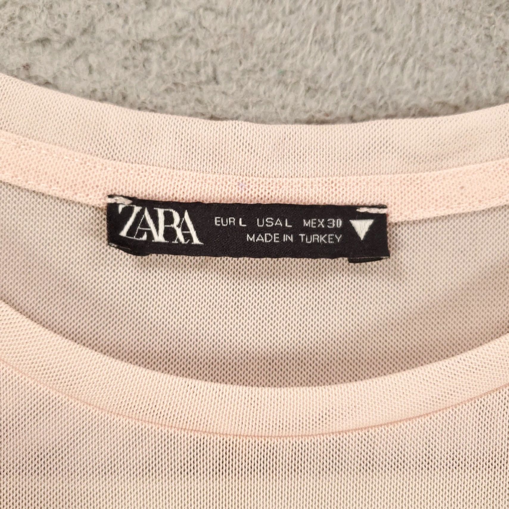 Zara **Y2K Zara Women's Large Pink Lightweight Long Sleeve Cropped Blouse** User: **Y2K Zara Women's Large Pink Lightweight Long Sleeve Crop Top** Size L / US 10 / IT 46 - 6 Thumbnail