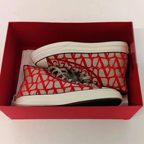 Valentino Valentino Garavani Mens Toile Iconographe Sneakers EU43/US10 Size US 10 / EU 43 - 15 Thumbnail