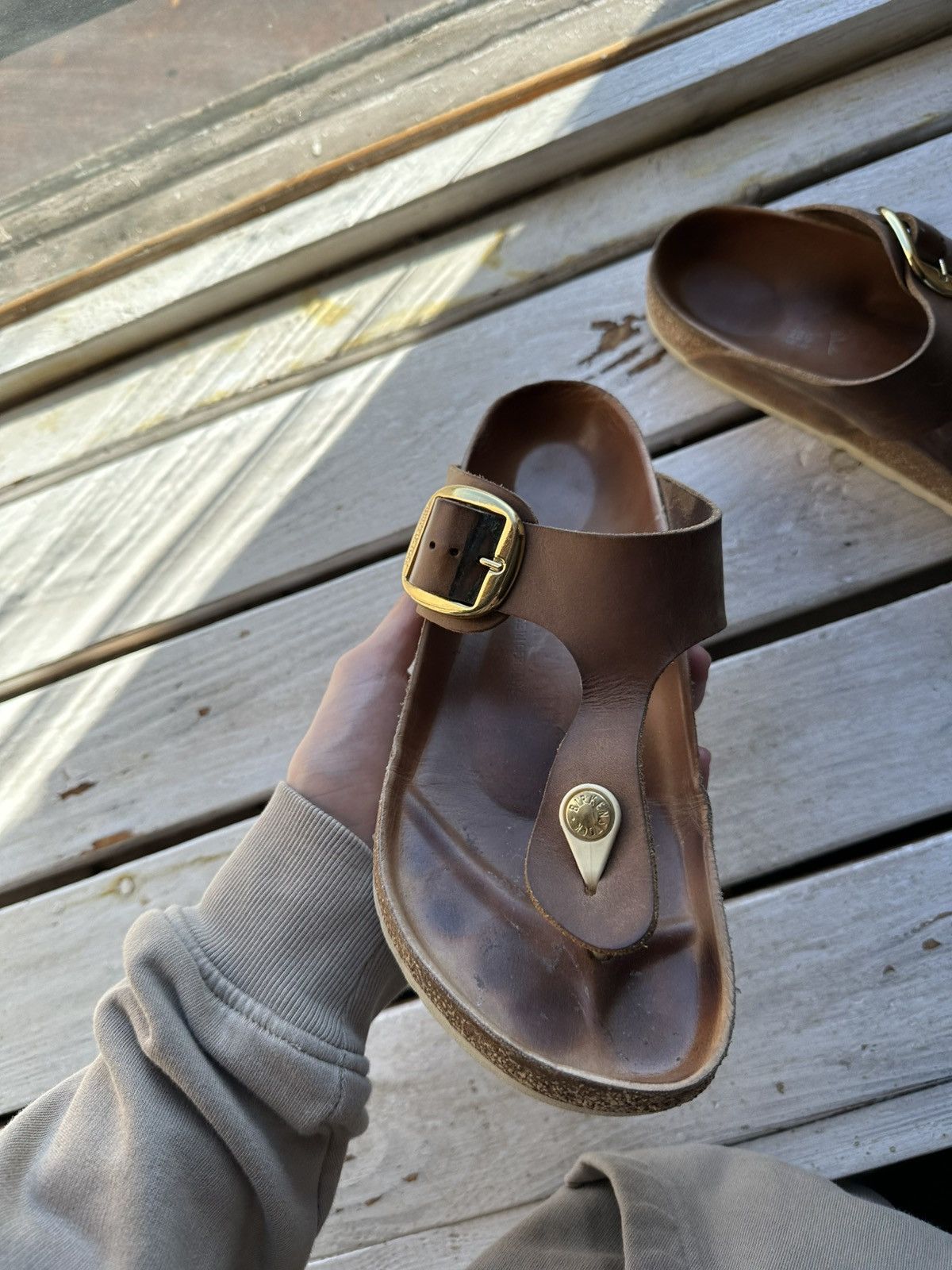 Birkenstock 🚨 VNTG Birkenstock 39 brown unisex Luxe Sandals rare slides Size US 9 / IT 39 - 3 Thumbnail