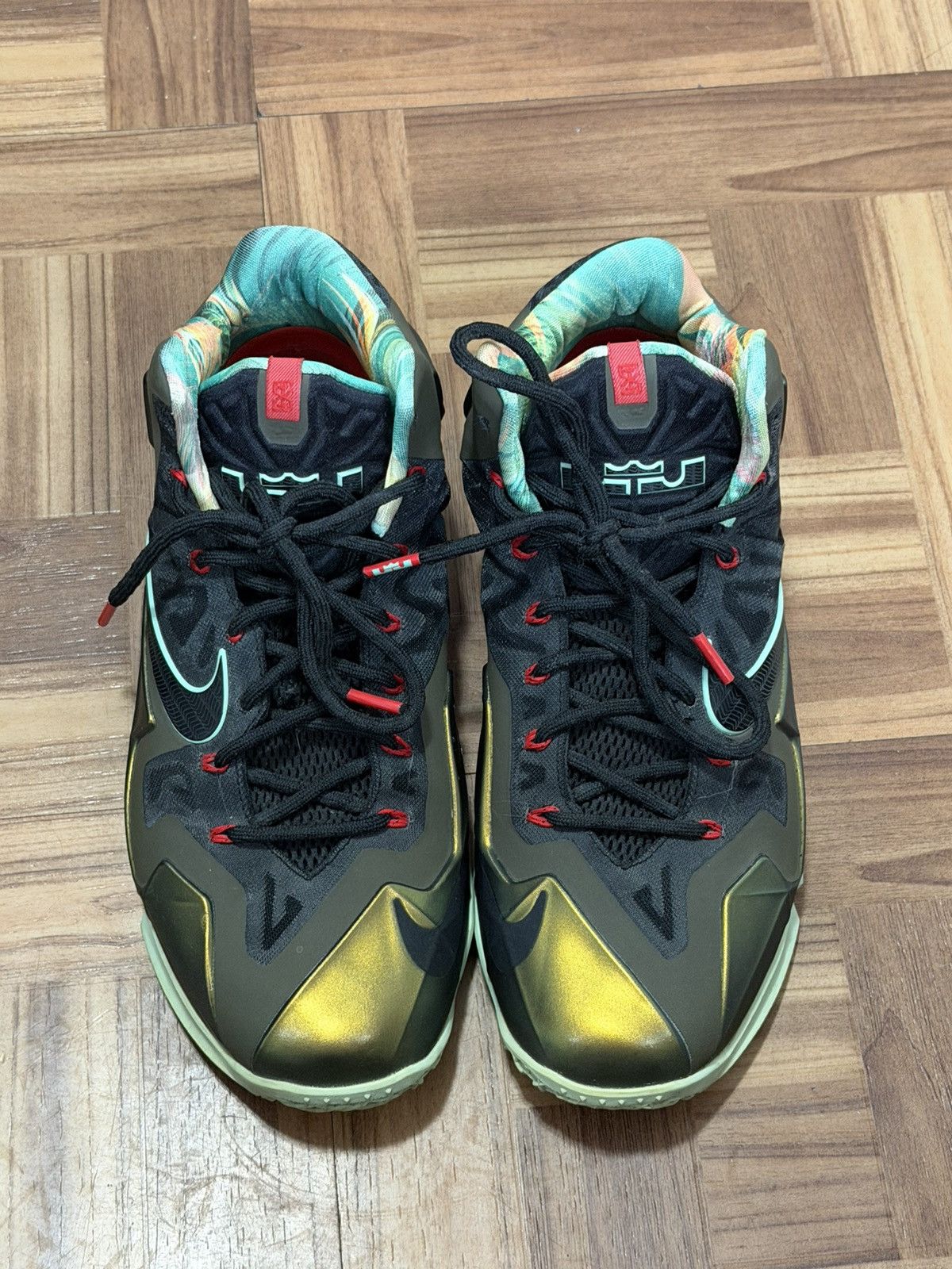 Nike Nike LeBron 11 King's Pride Size US 10.5 / EU 43-44 - 3 Thumbnail