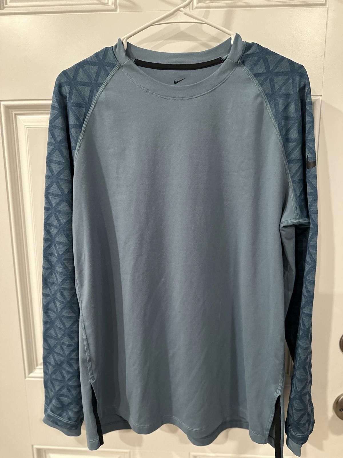 Designer Nike Pro Base Layer Long Sleeve Mens Large Dri-fit Thumbhole Size US L / EU 52-54 / 3 - 1 Thumbnail