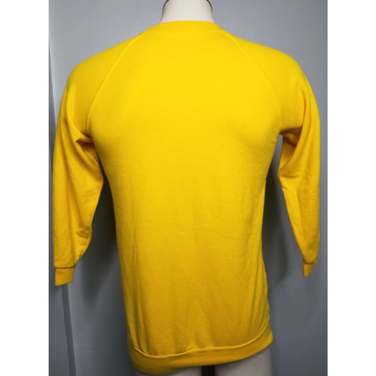 Vintage VINTAGE Whispers Yellow Cheer Bear Crewneck Sweatshirt Women M, 3/4 Sleeve, USA Theme, Embroidered Bear, Cotton, Crew Neck, Regular Fit - Mens/Womens Size M / US 6-8 / IT 42-44 - 3 Thumbnail