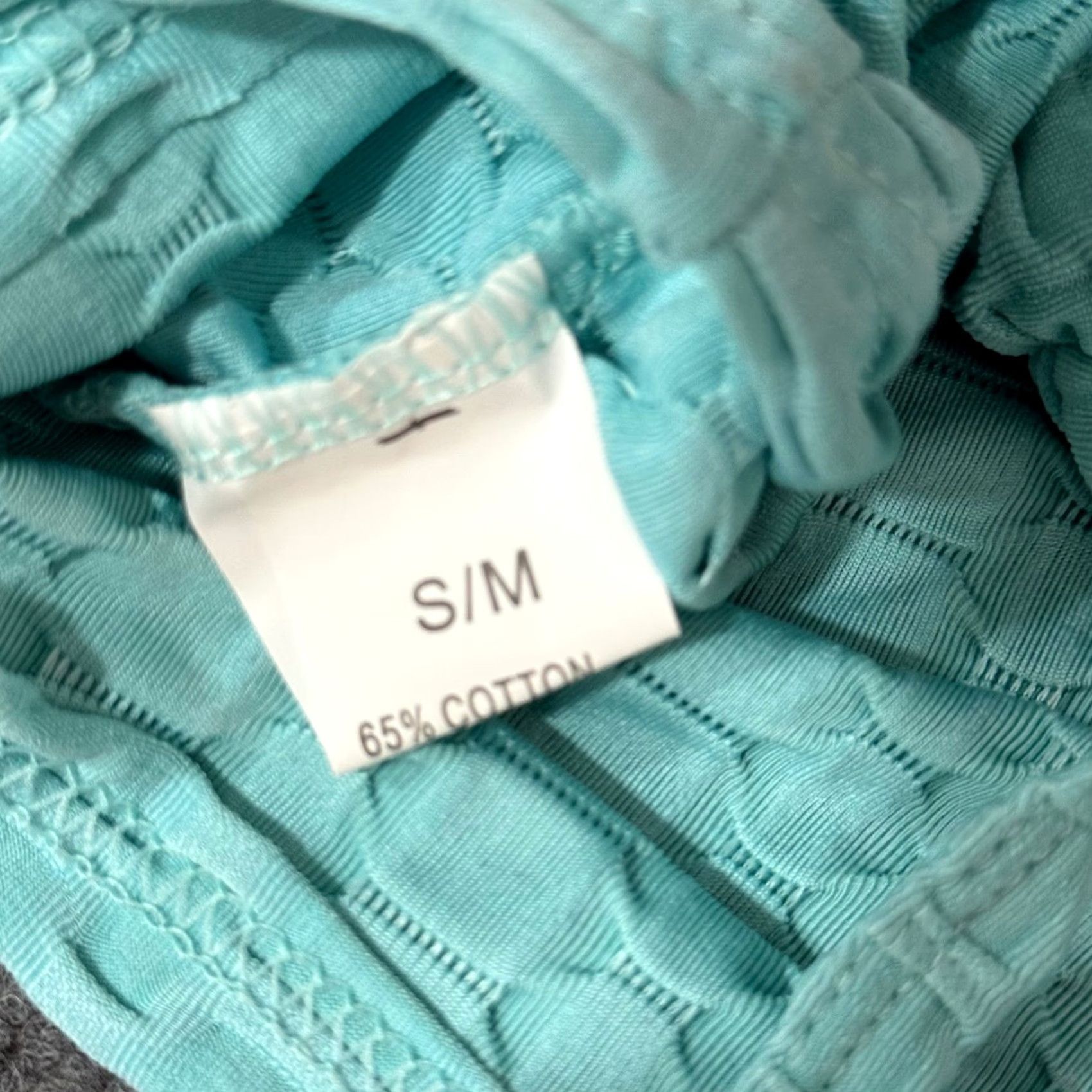 Vintage Honeycomb Bubble Knit Crop Top S/M Texture Ruched Y2K Fairycore Pastel Blue Cotton Blend Slim V-Neck Short Sleeve Cropped Tank Casual Women's Shirt Size S / US 4 / IT 40 - 6 Thumbnail