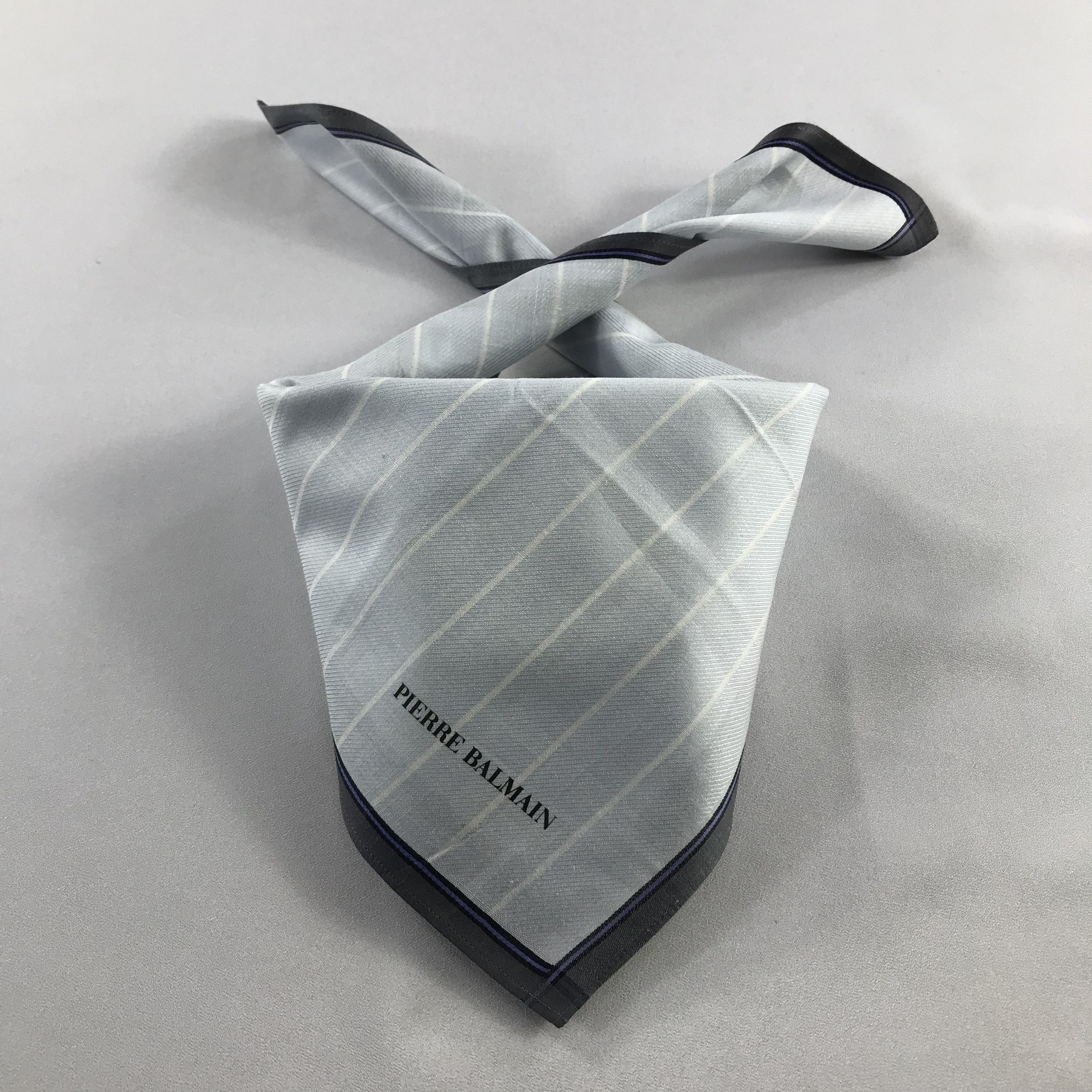 Pierre Balmain Pierre Balmain Handkerchief / Bandana / Neckerchief C799 Size ONE SIZE - 1 Thumbnail