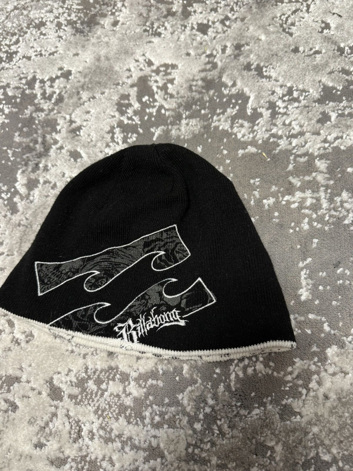 Billabong Y2K hat Billabong scull bones cap 90s punk gothic skeleton Size ONE SIZE - 3 Thumbnail