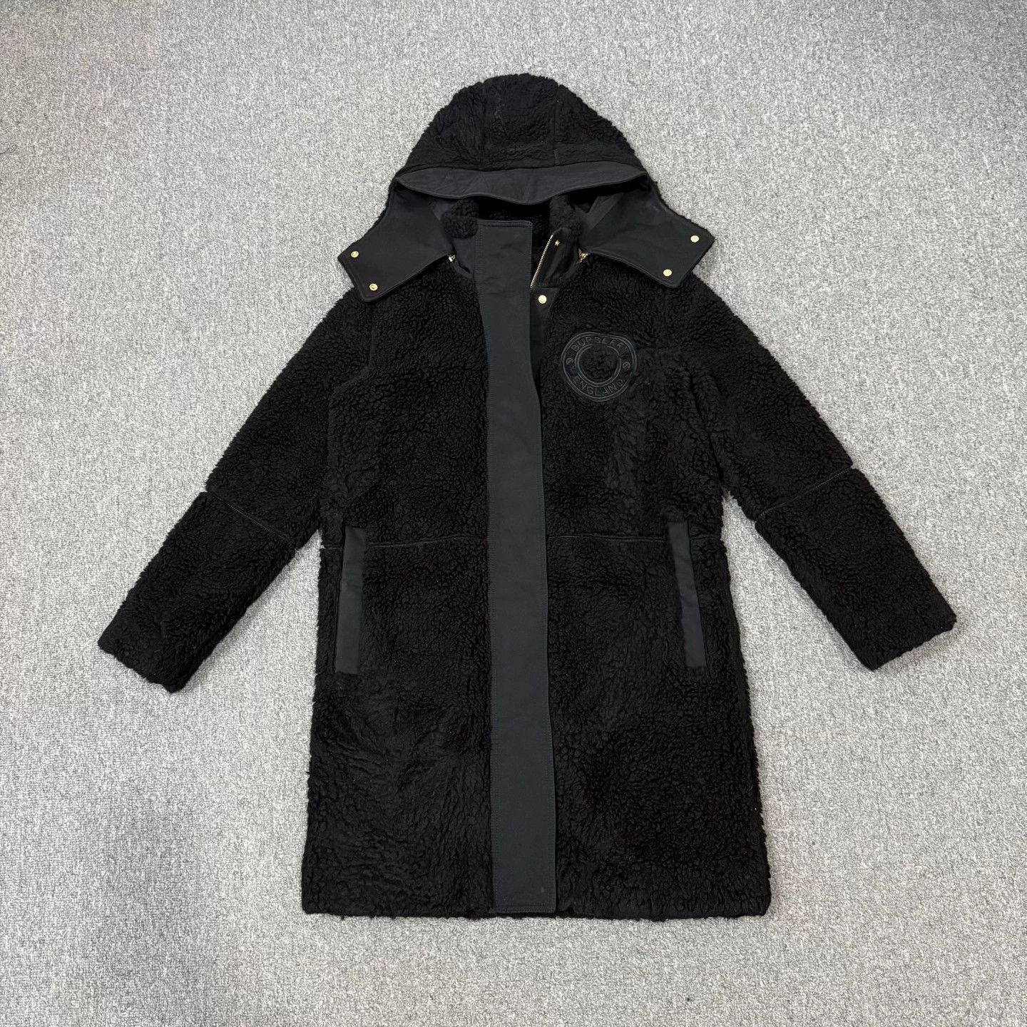 Burberry Burberry Black Colorblock Logo Lamb Wool Coat UK4 Size US XL / EU 56 / 4 - 1 Thumbnail