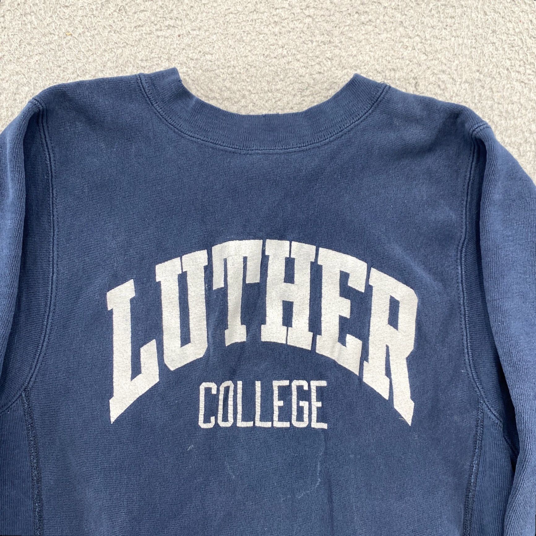 Champion VINTAGE Luther College Champion Reverse Weave Sweatshirt Small Mens Blue College 90s Pullover Reversible Distressed Size US S / EU 44-46 / 1 - 2 Thumbnail