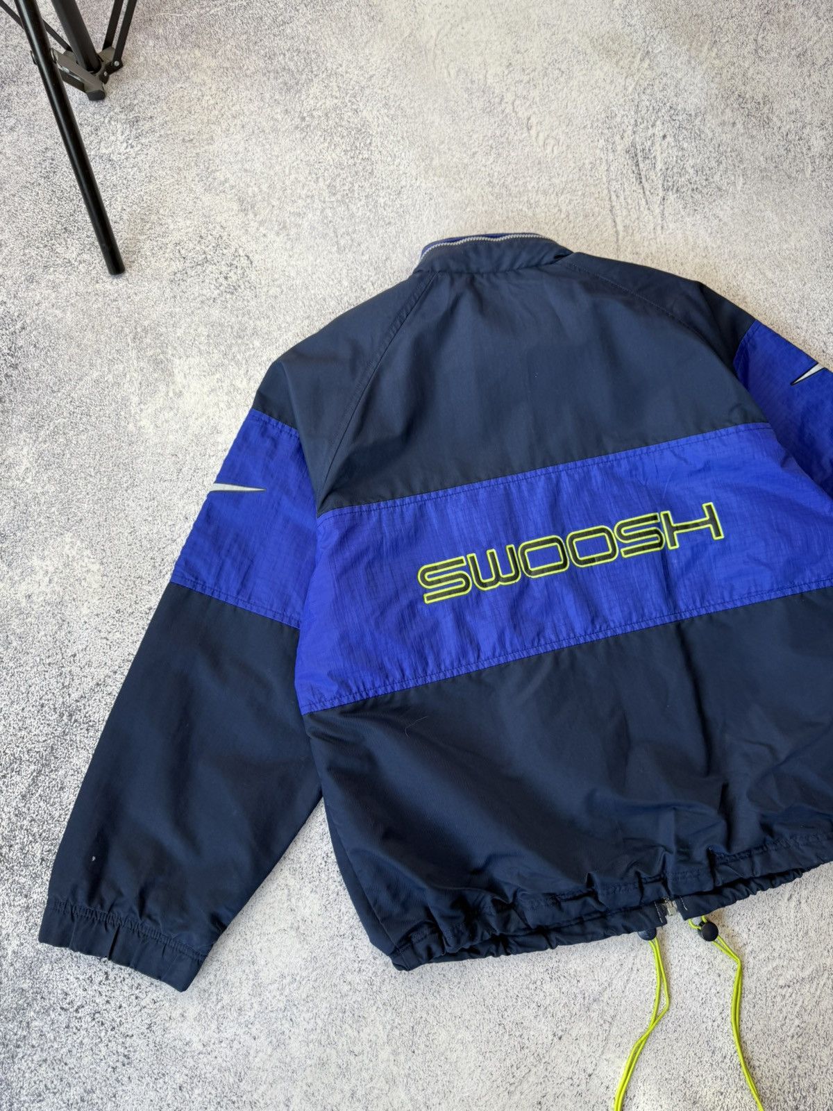 Nike Nike Vintage 90s Big SWOOSH Logos Navy/Blue Nylon Jacket Size US L / EU 52-54 / 3 - 24 Thumbnail