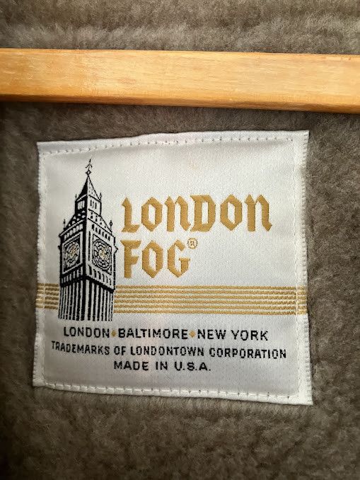 London Fog London Fog Men's Trench Coat Tan Zip Out Liner Classic 46R Size US M / EU 48-50 / 2 - 6 Thumbnail