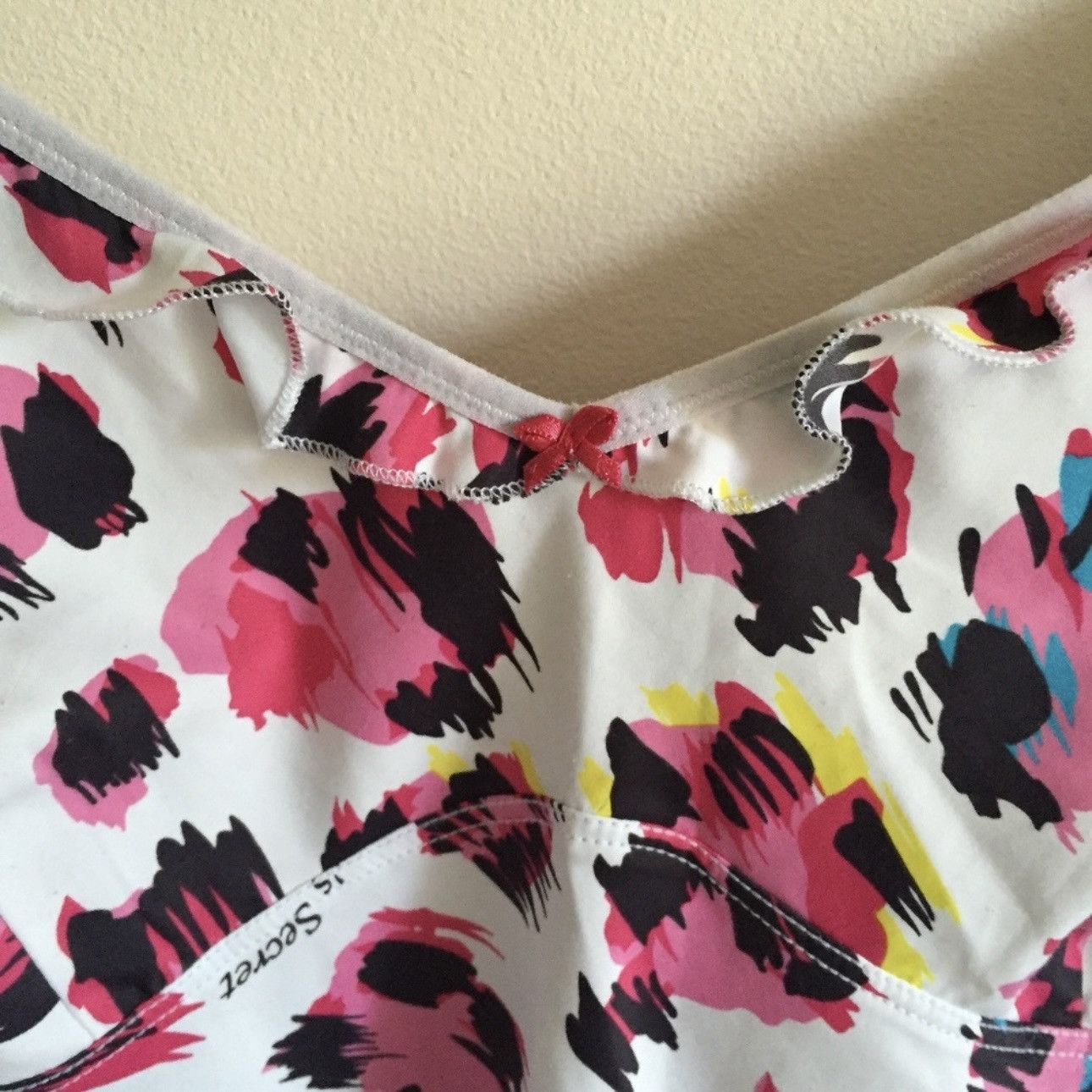 Victoria's Secret VICTORIAS SECRET Vintage Y2K White Pink Leopard Camisole Size L / US 10 / IT 46 - 5 Thumbnail