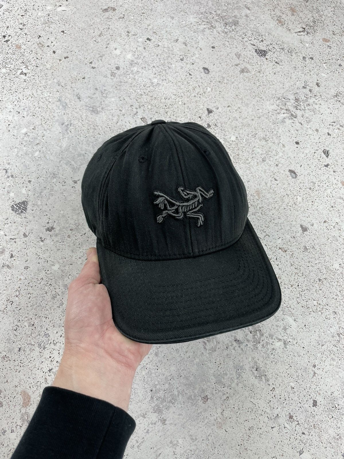 Arc'teryx × Vintage Vintage Arc’teryx Logo Cap Snapback Gorpcore Size ONE SIZE - 2 Thumbnail