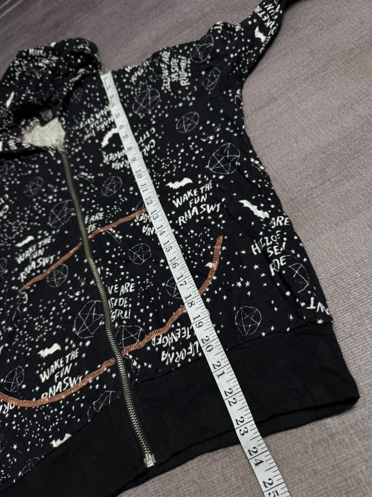 Japanese Brand RNA SWEET PRINT HOODIE Size US M / EU 48-50 / 2 - 12 Thumbnail